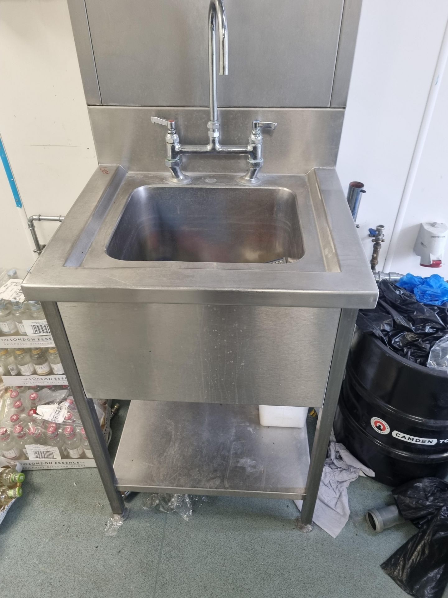 Commercial stainless steel utensil sink 63 x 53 x 90cm ( Buyers contractor to remove at own cost)