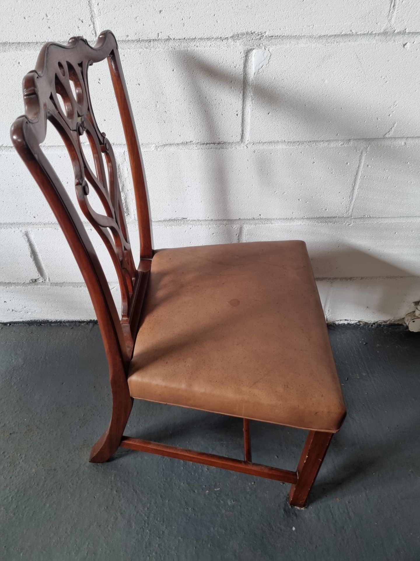 Arthur Brett Mid-Georgian Style Mahogany Dining Side Chair With Subtly Carved Detail And With An - Image 3 of 3