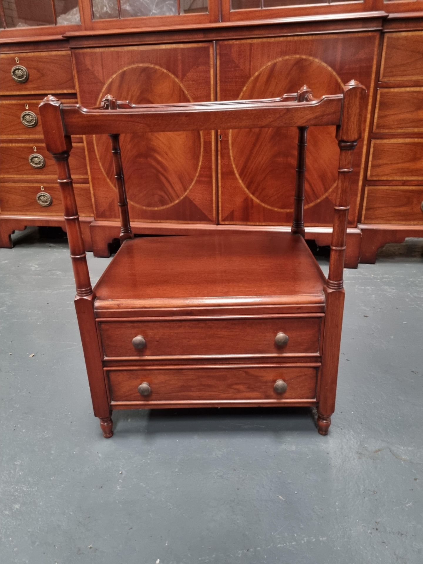 Arthur Brett Mahogany Two Tier End Table With Two Drawers, Modelled From The Lower Section Of A - Bild 3 aus 3