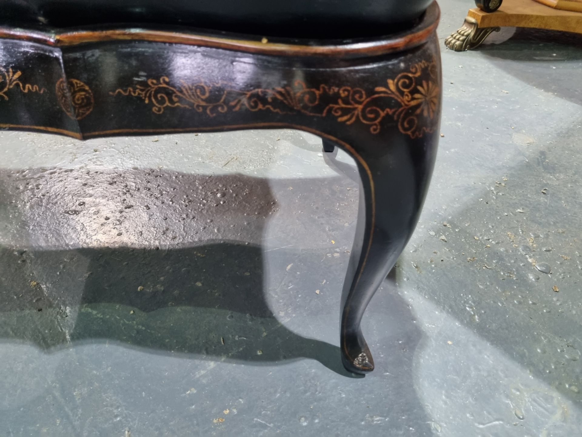 Chinese tray table Height 46cm Width 89cm Depth 59cm - Image 3 of 4