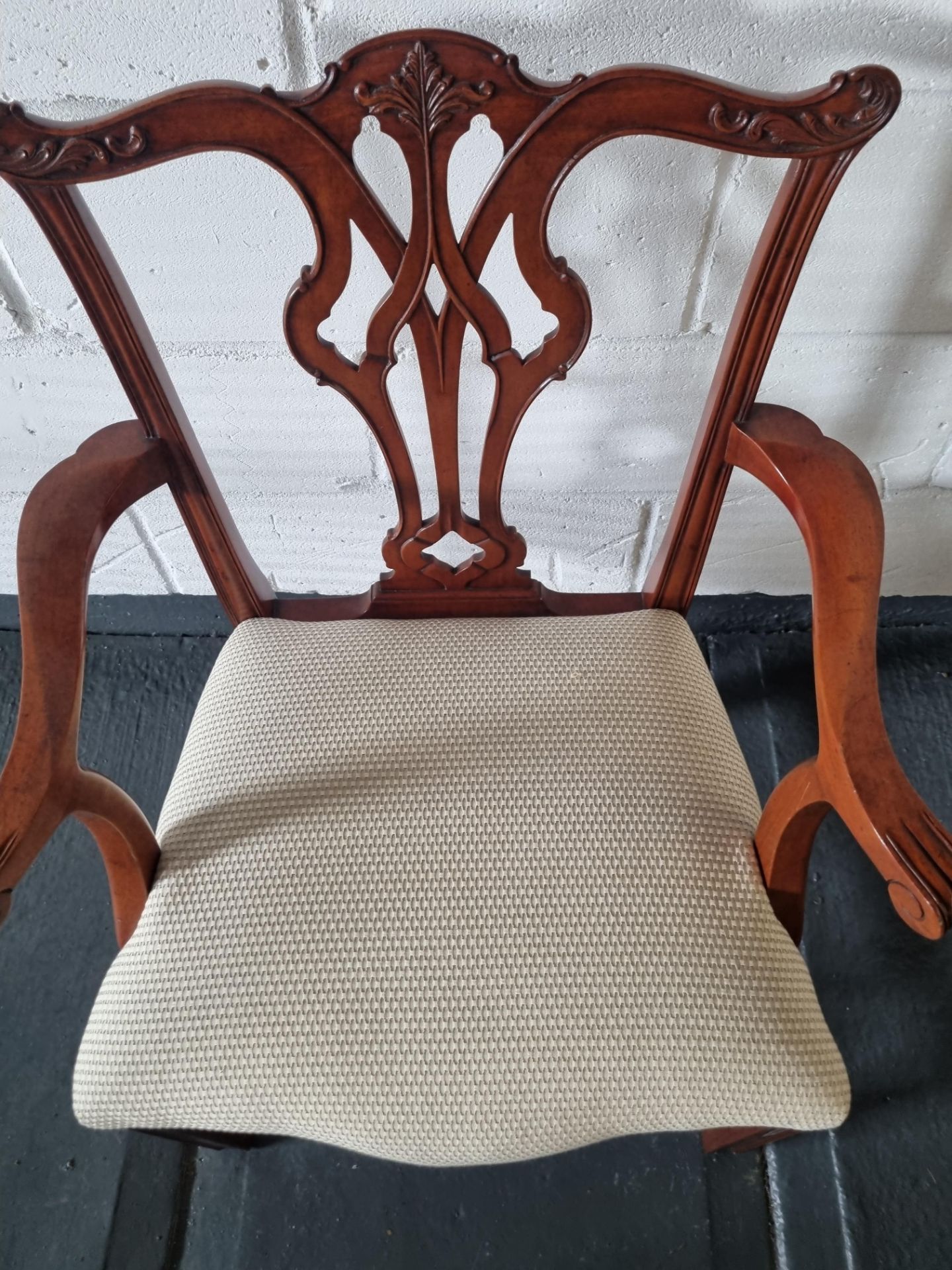 Arthur Brett Georgian-Style Dining Arm Chair With Bespoke Cream Upholstered Seat Beautifully - Image 4 of 5