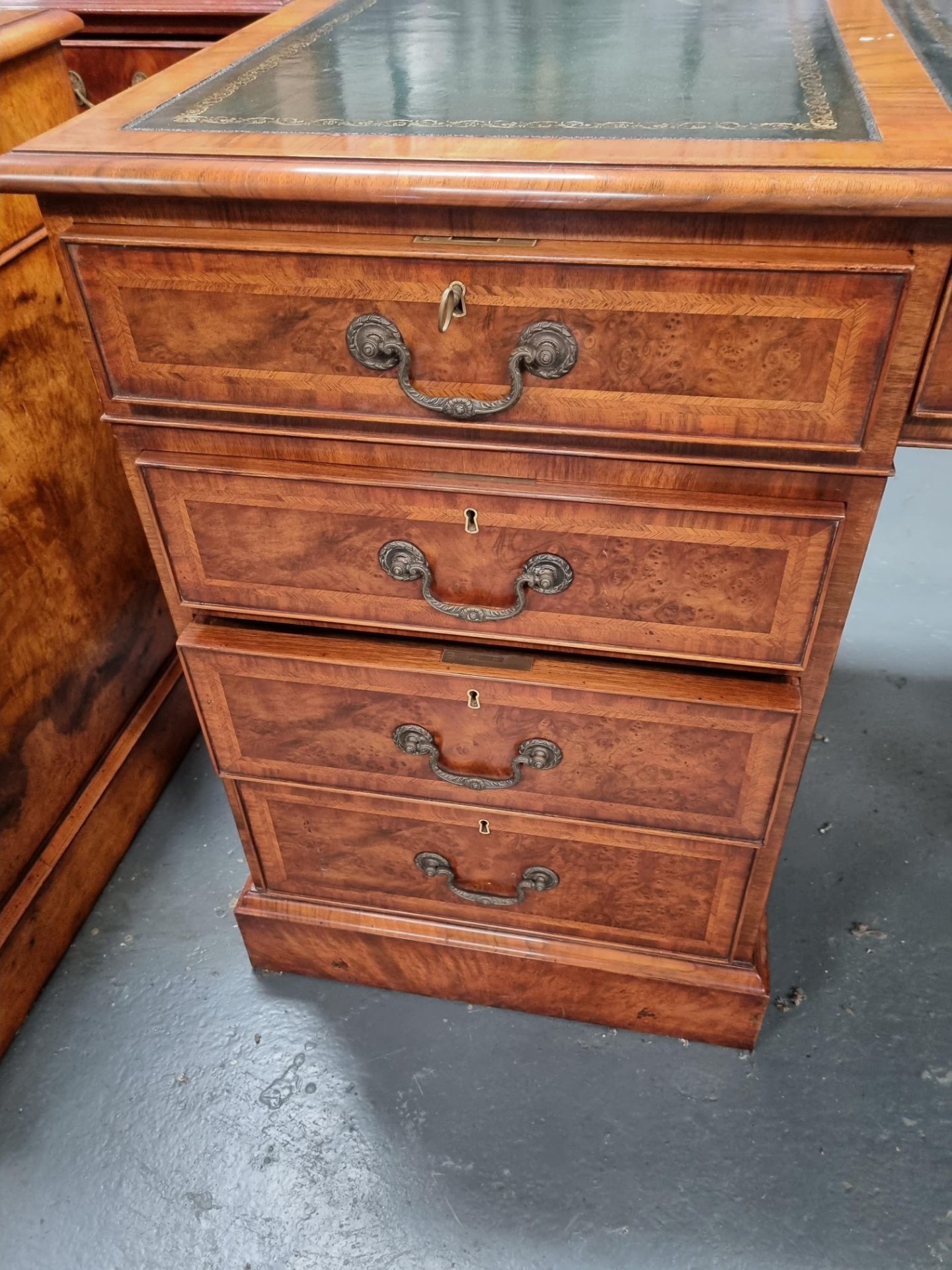 Arthur Brett Walnut Pedestal Desk with three sections of bright green leather inlay on two pedestals - Image 3 of 4