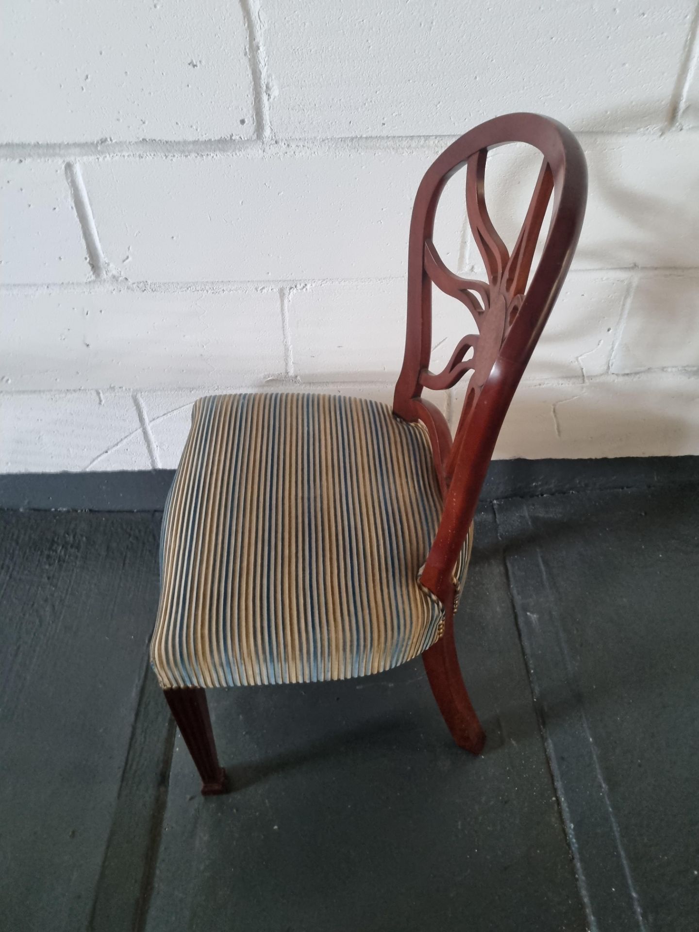 Arthur Brett Mahogany Sunburst Side Chair With Bespoke Blue Striped Patterned Upholstery George - Bild 5 aus 5