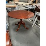 Arthur Brett Mahogany circular dining table With fixed top Height 74cm Diameter 135cm