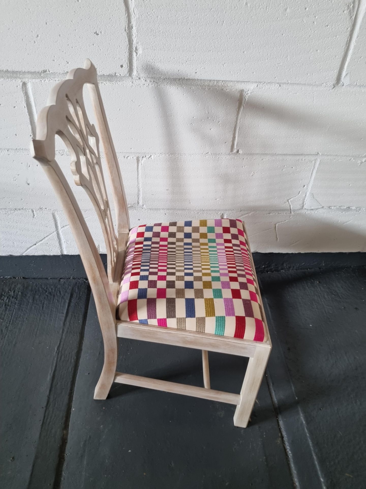 Arthur Brett Mahogany Mid Classic 18th Century Style Dining Side Chair In Lime Wash Finish With - Bild 5 aus 5