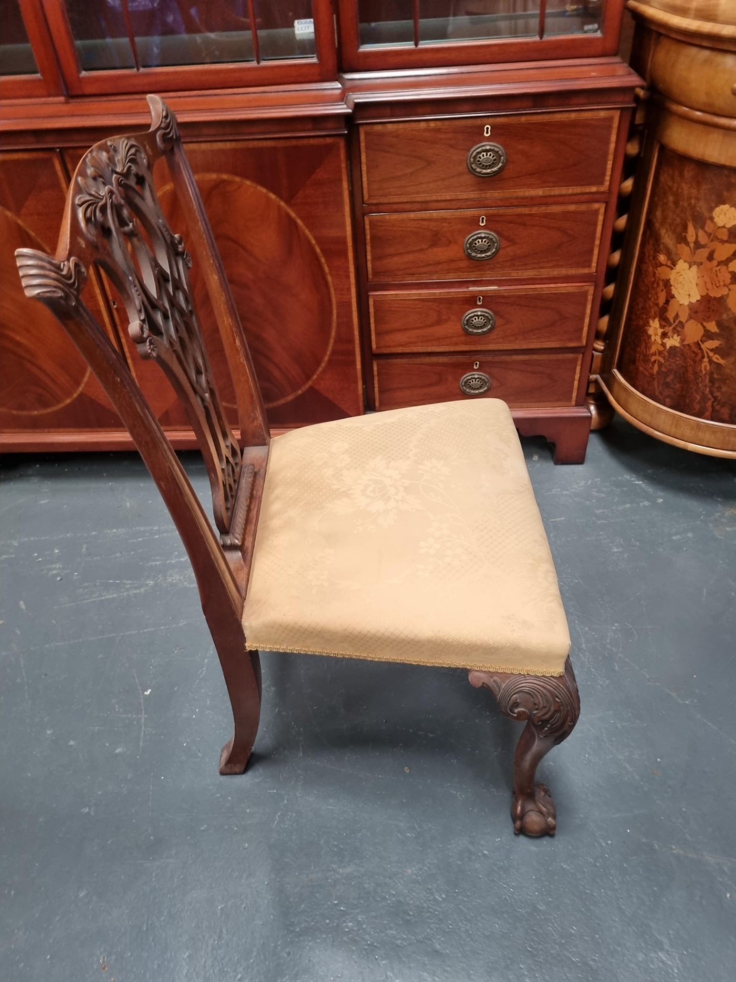 Arthur Brett Mid-Georgian-Style mahogany Dining Side Chair with gold upholstery with cabriole legs - Bild 3 aus 5