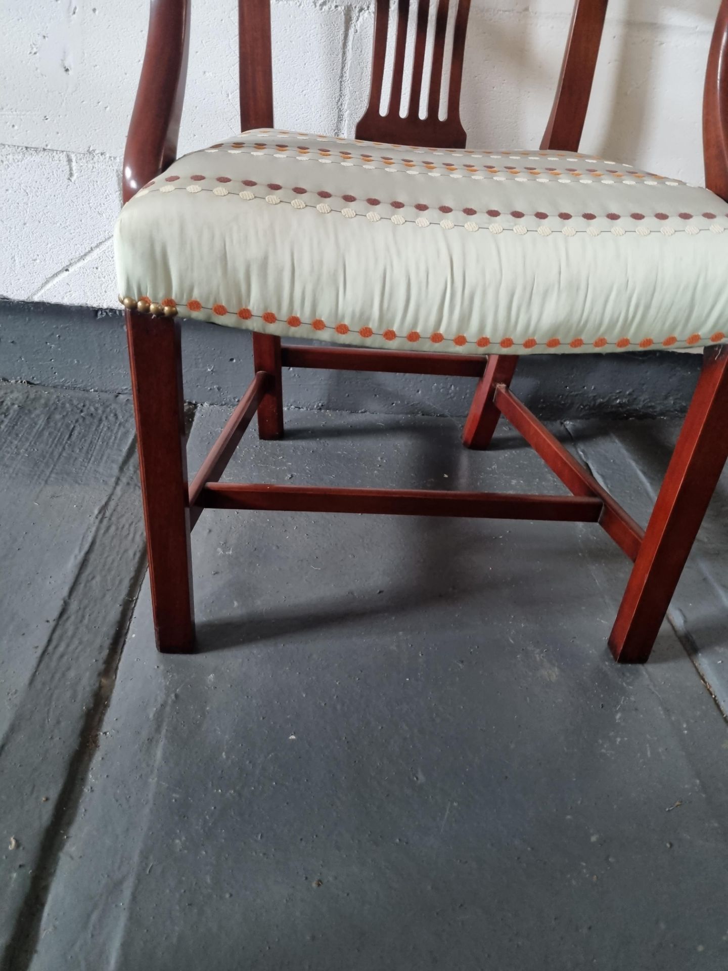 Arthur Brett Mahogany Dining Arm Chair With Spindle Detail To Back And Carved Tapered Front Legs - Image 3 of 5