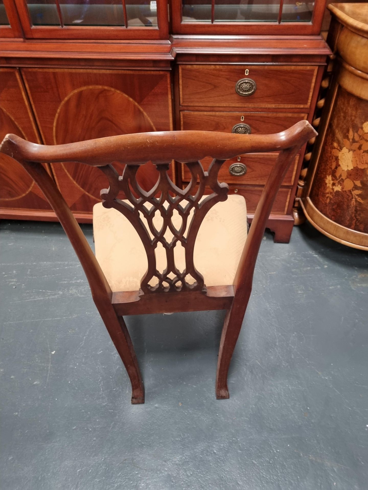 Arthur Brett Mid-Georgian-Style mahogany Dining Side Chair with gold upholstery with cabriole legs - Bild 2 aus 5