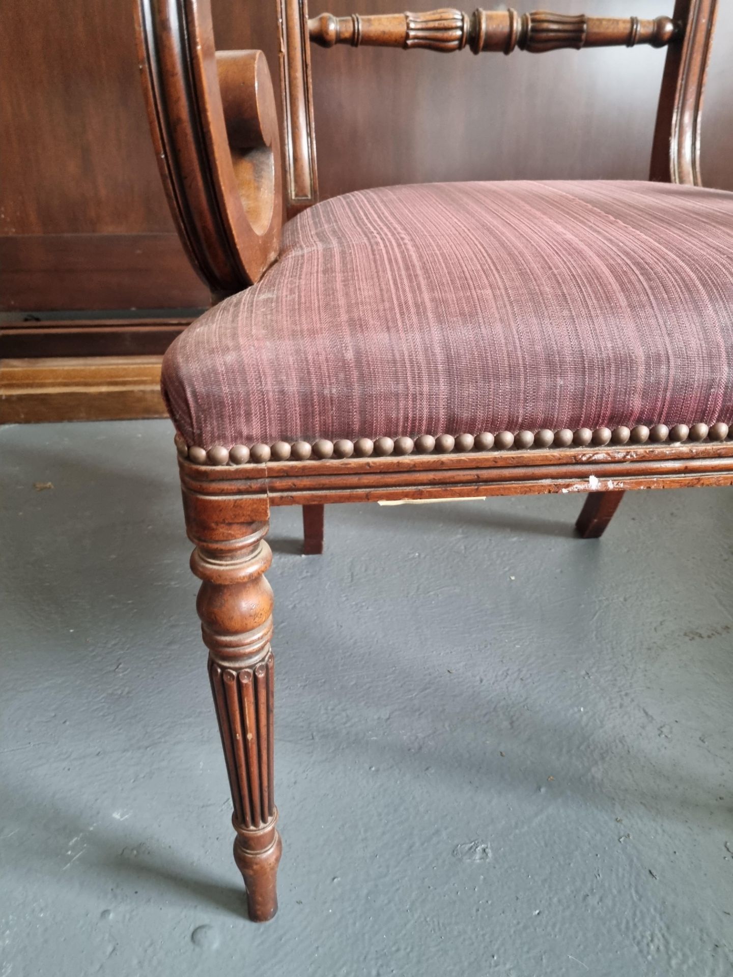 Arthur Brett Mahogany Dining Arm Chair With Spindle Detail To Back And Carved Tapered Front Legs - Image 3 of 5