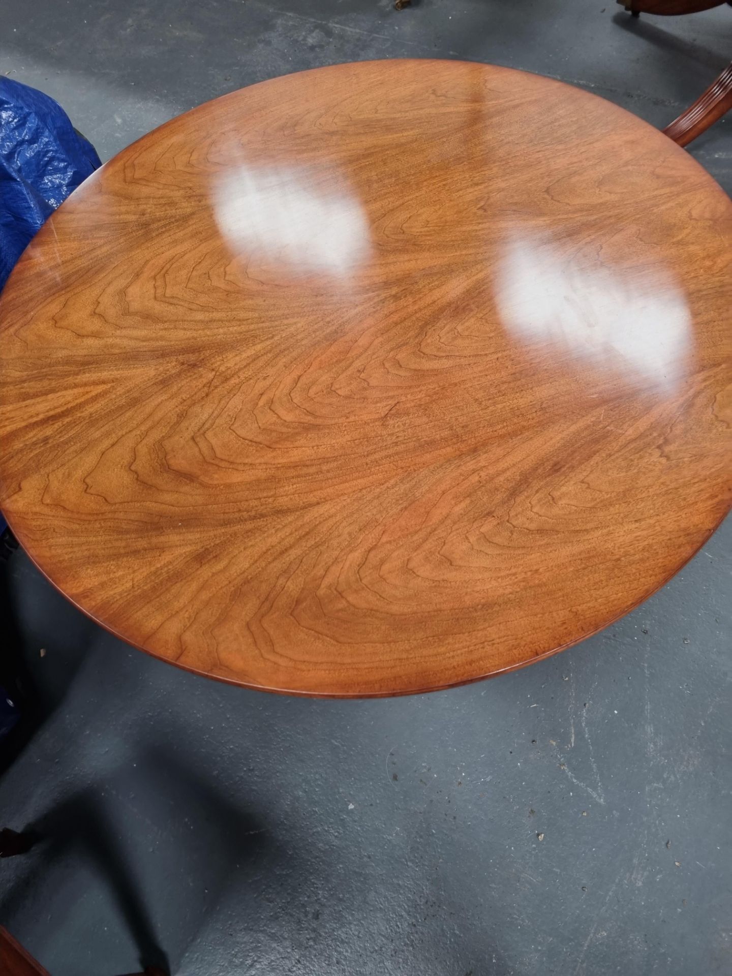 Arthur Brett Circular Dining Table Height 74cm Diameter 122cm - Bild 3 aus 3