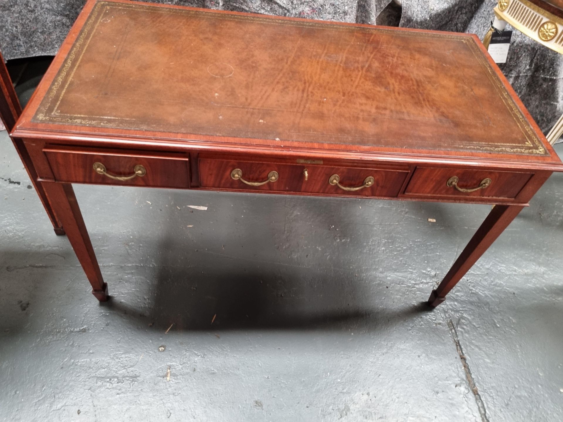 Arthur Brett Sheraton style mahogany 5 drawer kneehole writing table with brown leather inlay Height