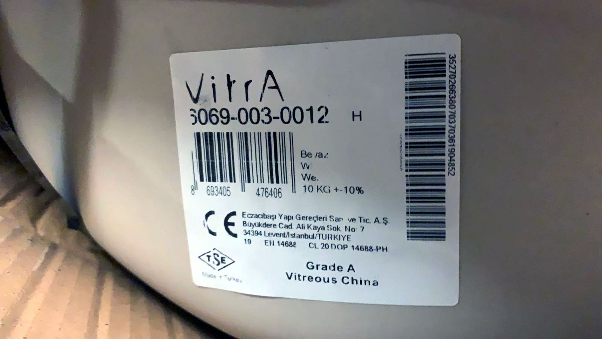 24 x Vitra S20 Compact Under-Counter Basin 585mm Wide 0 Tap Hole (6069B003-0012 ) (This lot to be - Image 2 of 2