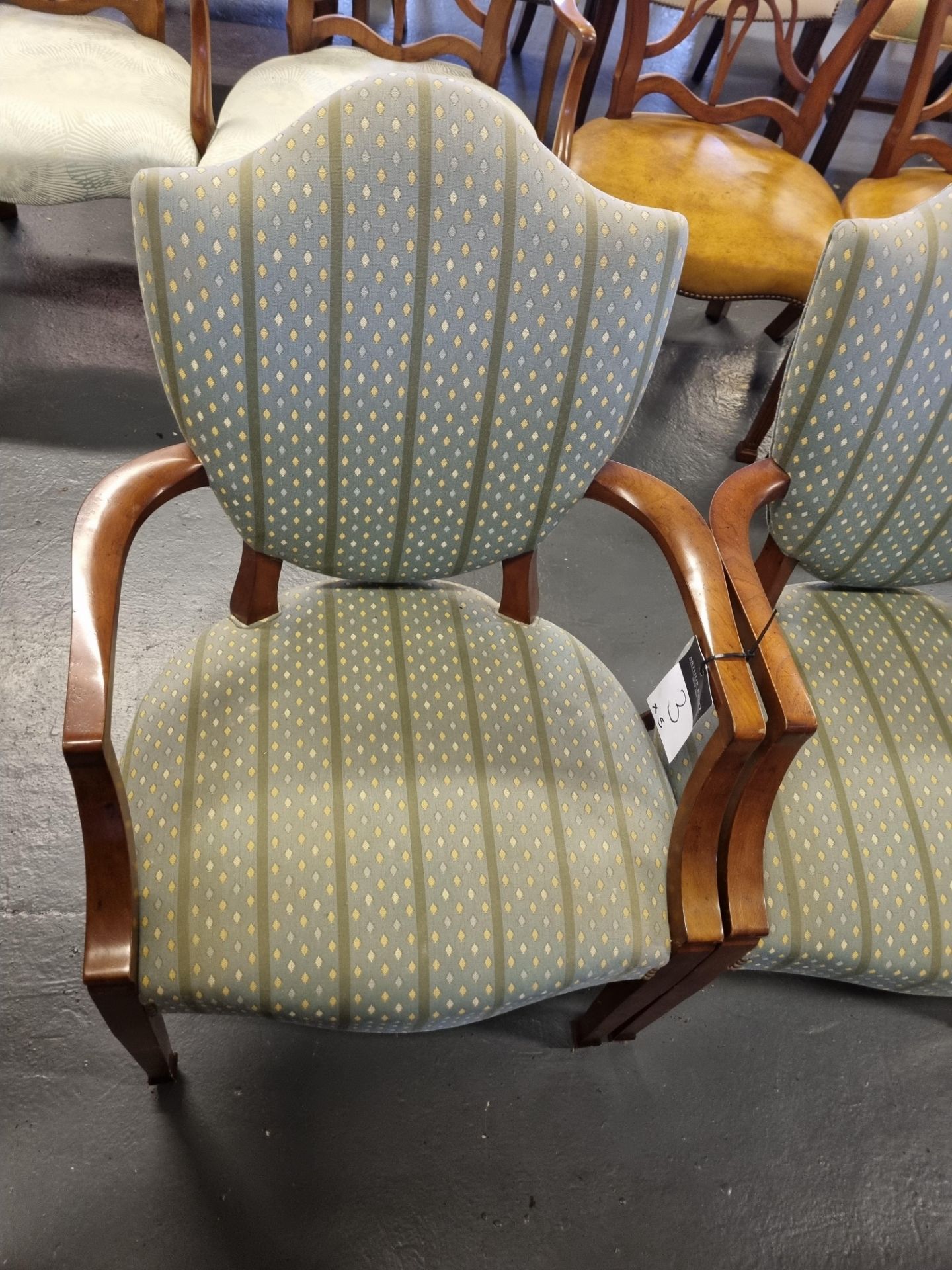 5 X Arthur Brett Upholstered Shield Back Chairs In Green Patterned Bespoke Upholstery The Shield - Image 3 of 5