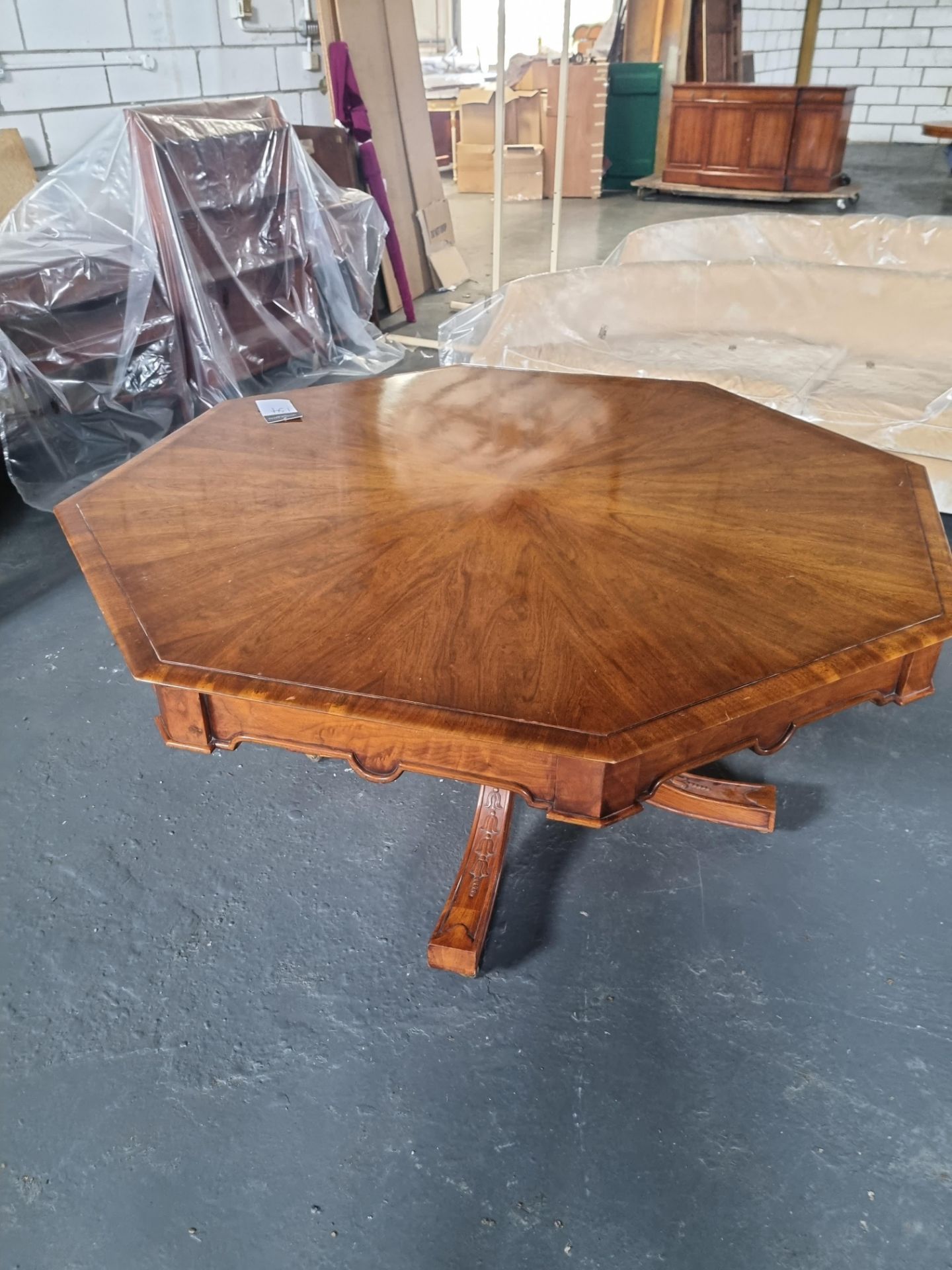 Mahogany He X Agonal Dining Table On Single Pedestal With Four Legs On Bras Casters Height 800cm - Image 2 of 4