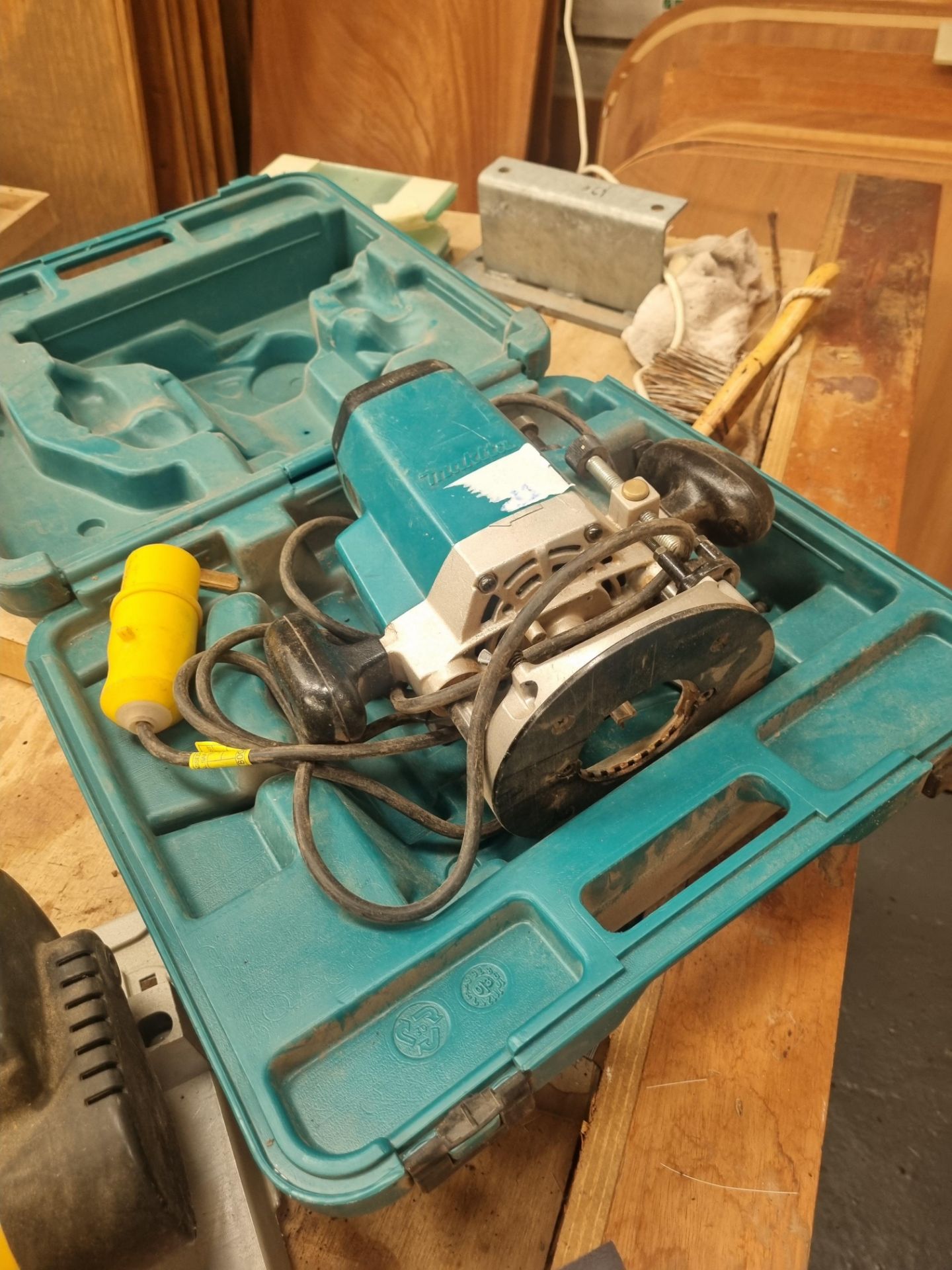 2 X Hand Tools Comprising Of; DEWALT DW700-L X MITRE Saw Type 1 & Makita Plunge Router 3612 X 110V