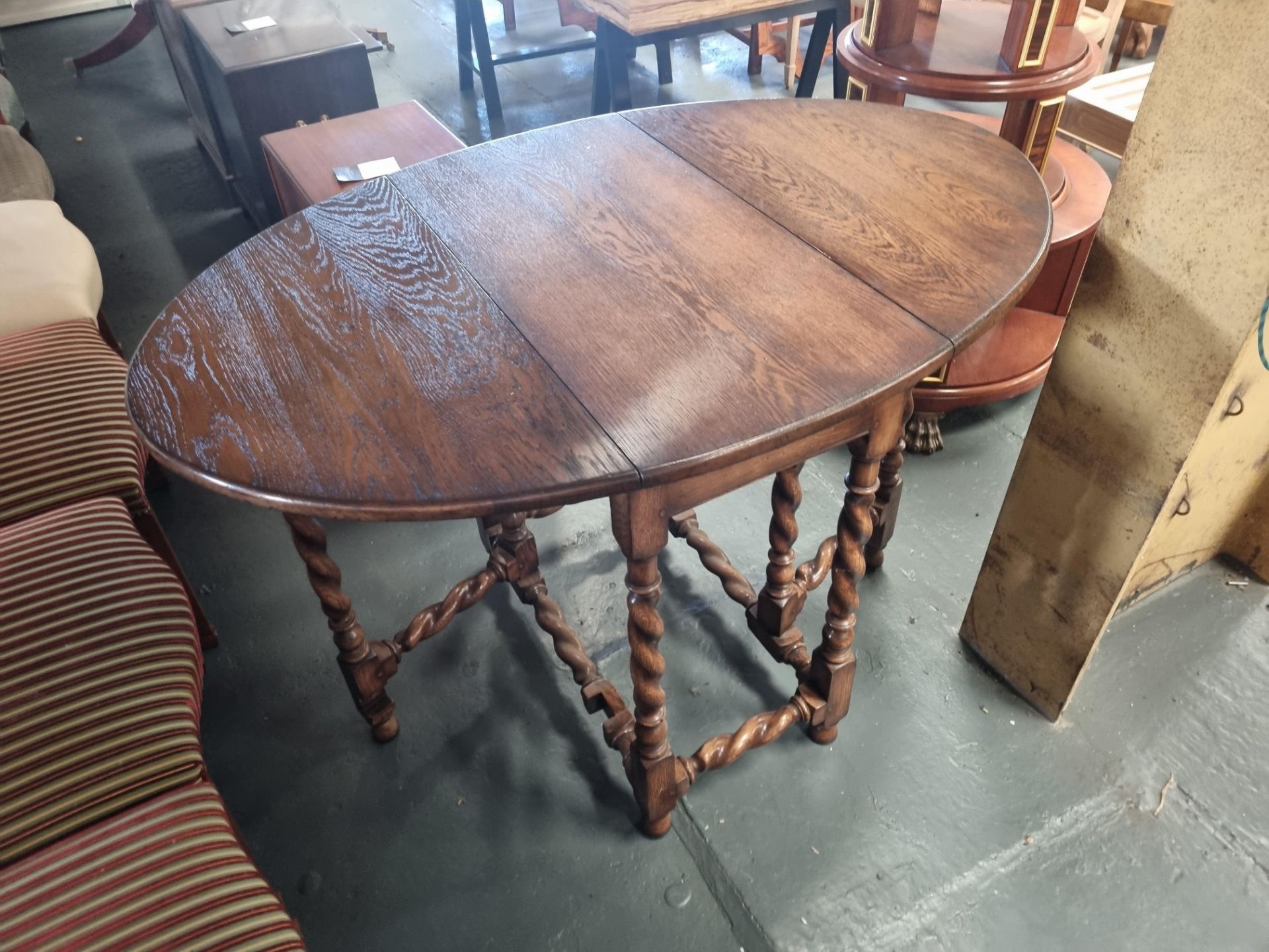 Arthur Brett Mahogany Drop Leaf Table With Barley Twist Legs 40cm Wide 84cm Length 84cm Height E X - Bild 4 aus 5