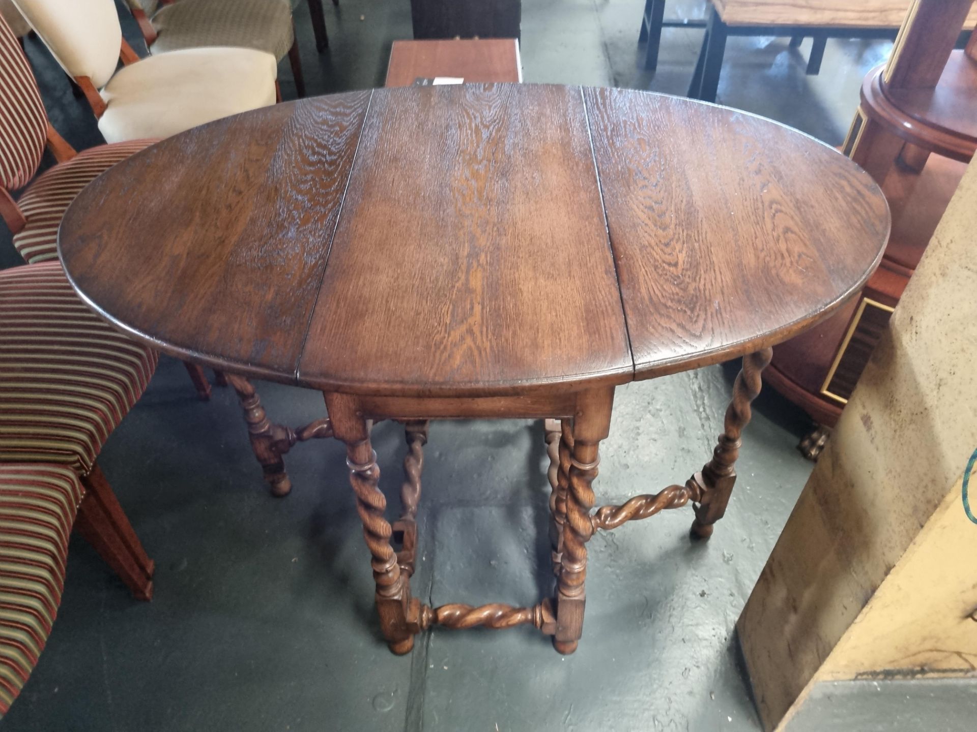 Arthur Brett Mahogany Drop Leaf Table With Barley Twist Legs 40cm Wide 84cm Length 84cm Height E X - Bild 3 aus 5