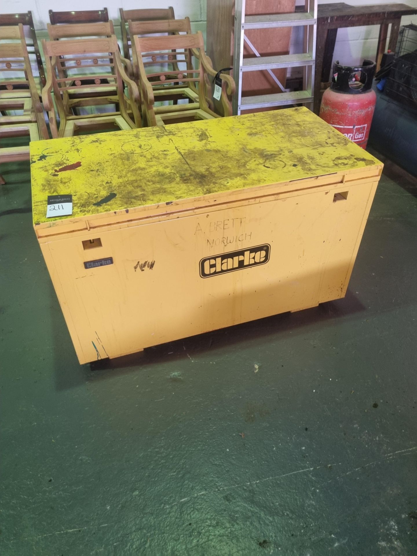 Clarke Metal Tool Chest 122cm X 61cm X 73cm - Image 2 of 2