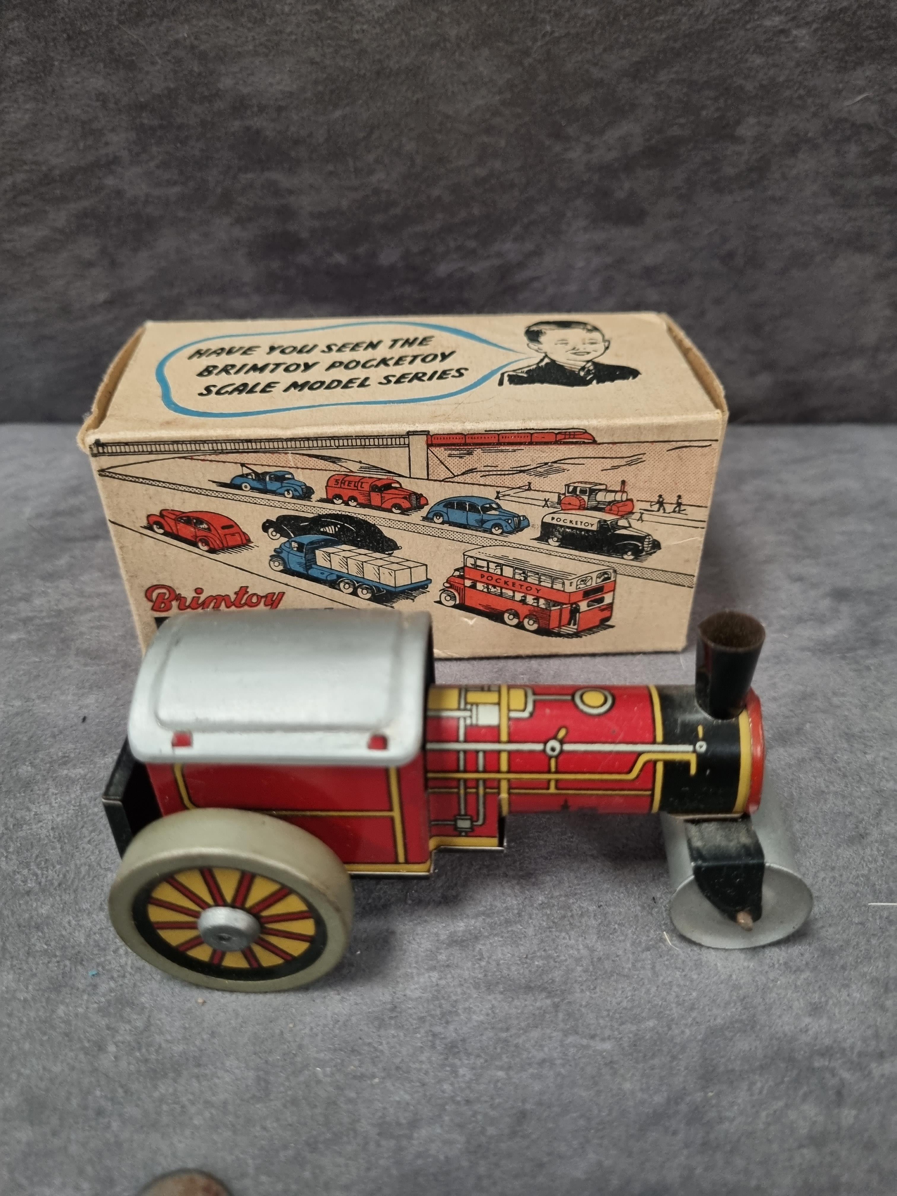 Brimtoy pocket toy 9/501mechanical steam roller tin plate with key in box - Image 3 of 4