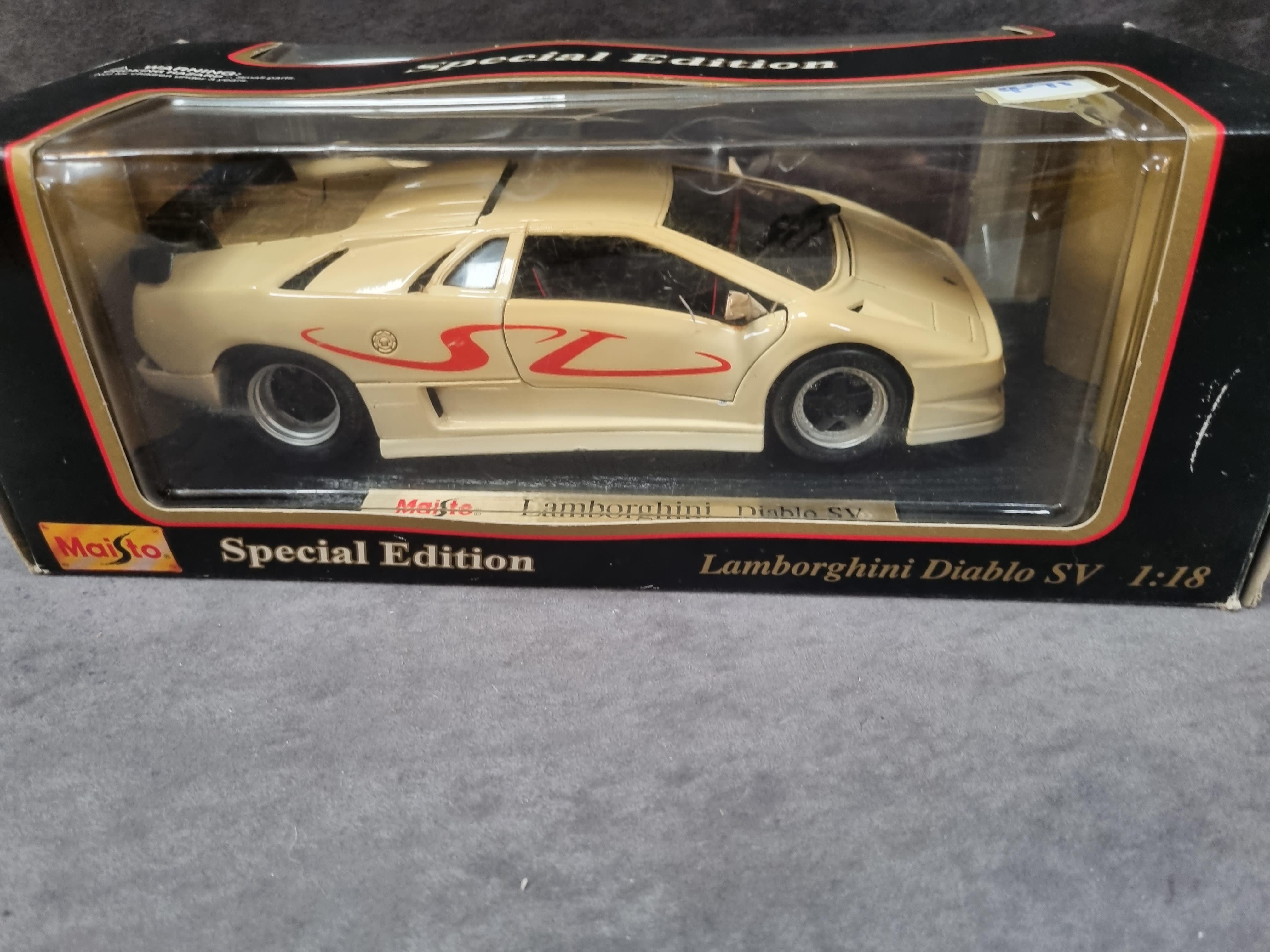 Maisto 1/18 scale diecast #31844 Lamborghini Diablo SV in box