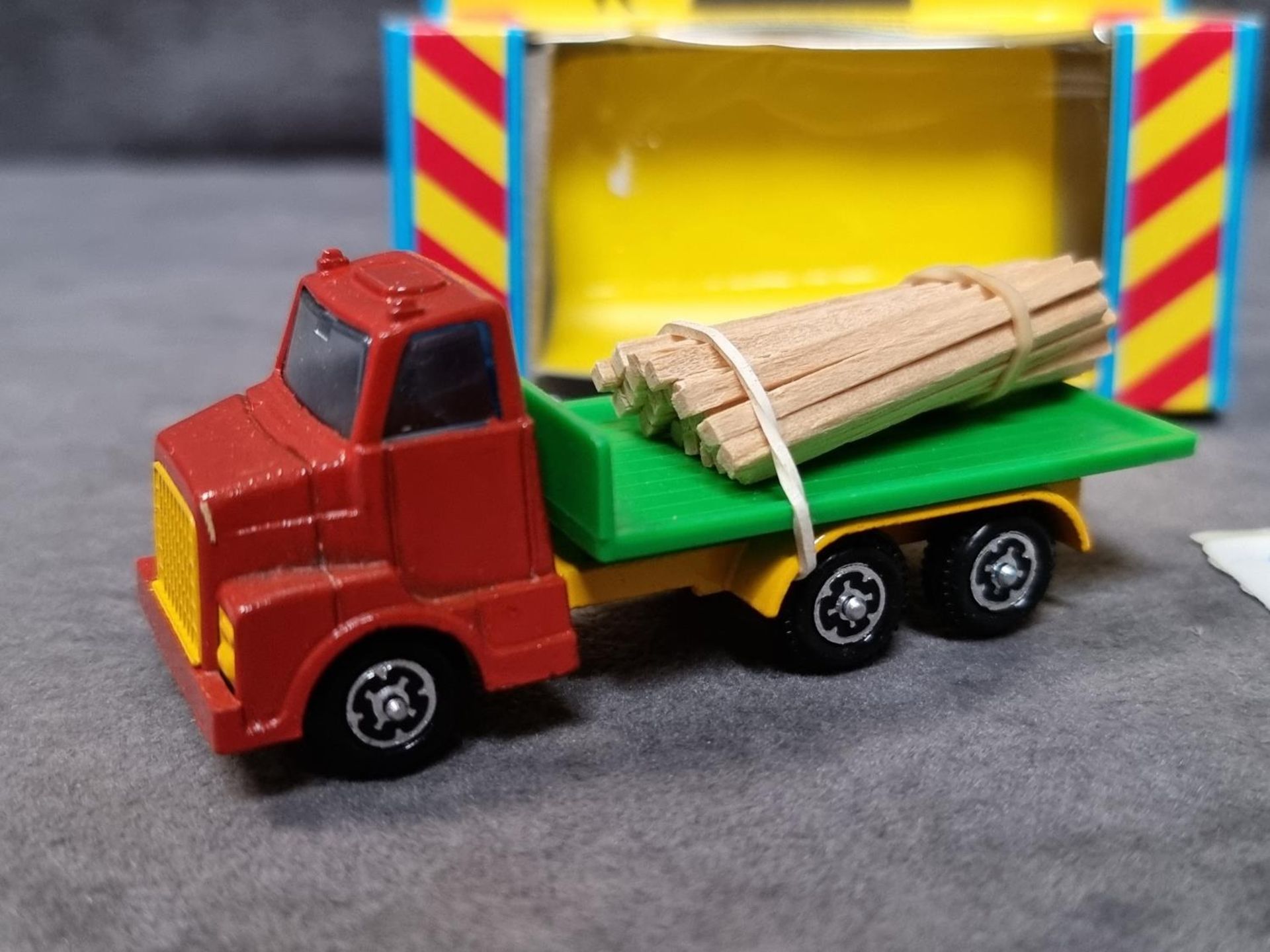 Lonestar Impy #60 Timber Truck Mint Model With A Crisp Box - Bild 2 aus 4