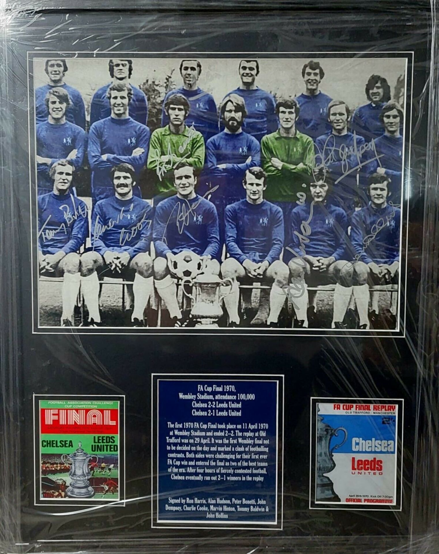 Framed Chelsea 1970 Fa Cup Winners Football Photo Signed By 8 Complete With Certificate Of