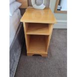 2x Pine Bedside Cabinets With Shelf W 330mm D 520mm H 580mm (17)