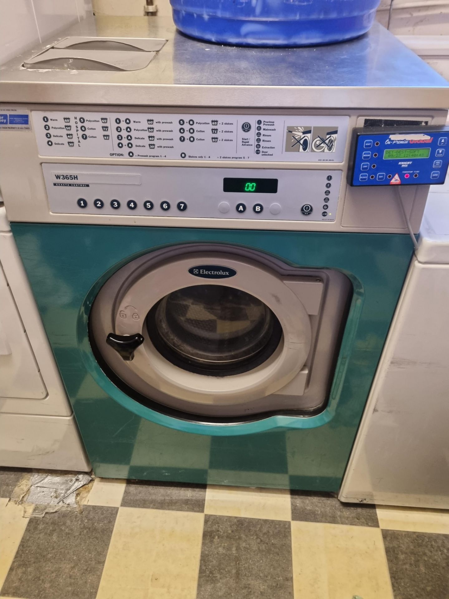 Electrolux W365H Exacta Commercial Washer Extractor 6.5kg 720 x 690 x 1115mm