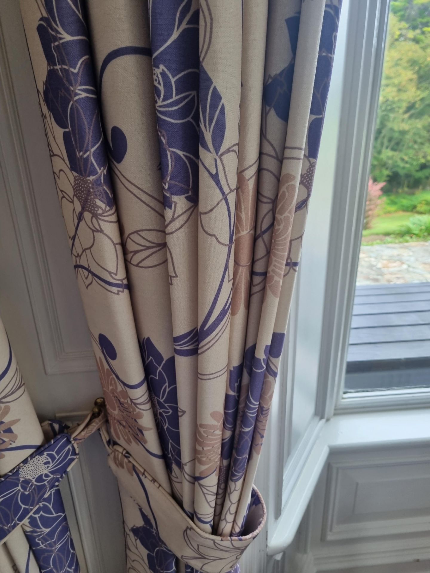 4 Sets Of Cream And Blue Fully Lined Curtains With Matching Pelmet And Tie Backs D3300mm W 1500mm, D - Image 2 of 5