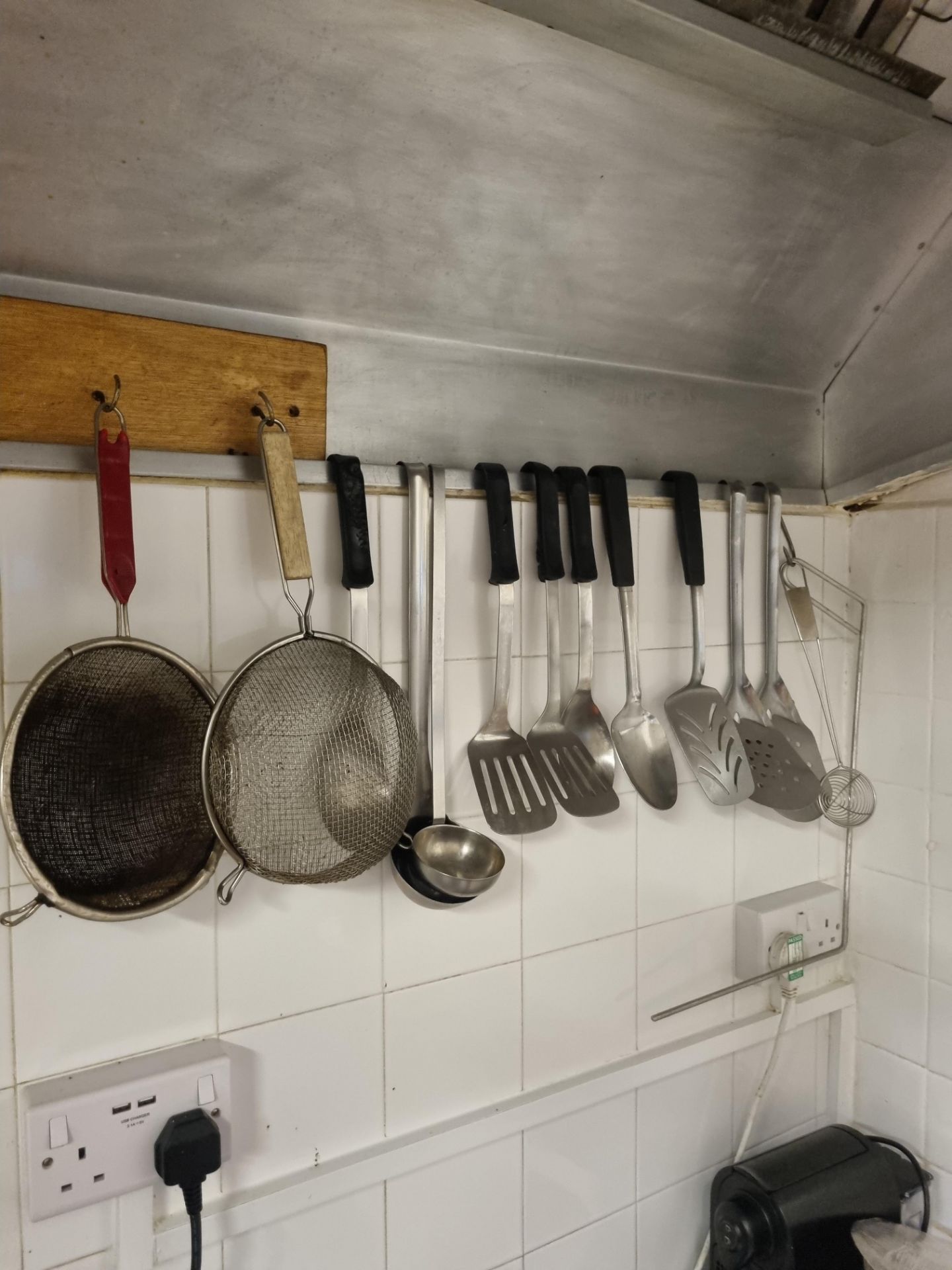 Various Kitchen Utensils - Image 3 of 3