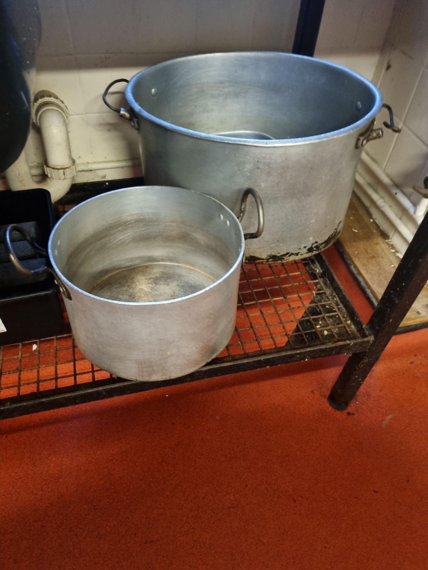 A Large Quantity Of Various Sized Aluminium Stock Pots - Image 2 of 2