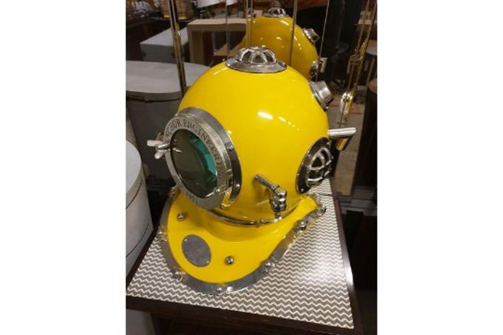 Reproduction Anchor Engineering 1921 Scuba Diving Marine Divers Helmet Deep Sea Chrome Yellow Finish - Bild 2 aus 3