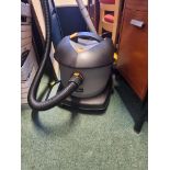 Titan TTB671VAC 800W 15LTR Dry Vacuum Cleaner 220-240v) Compact dry vacuum cleaner with a high