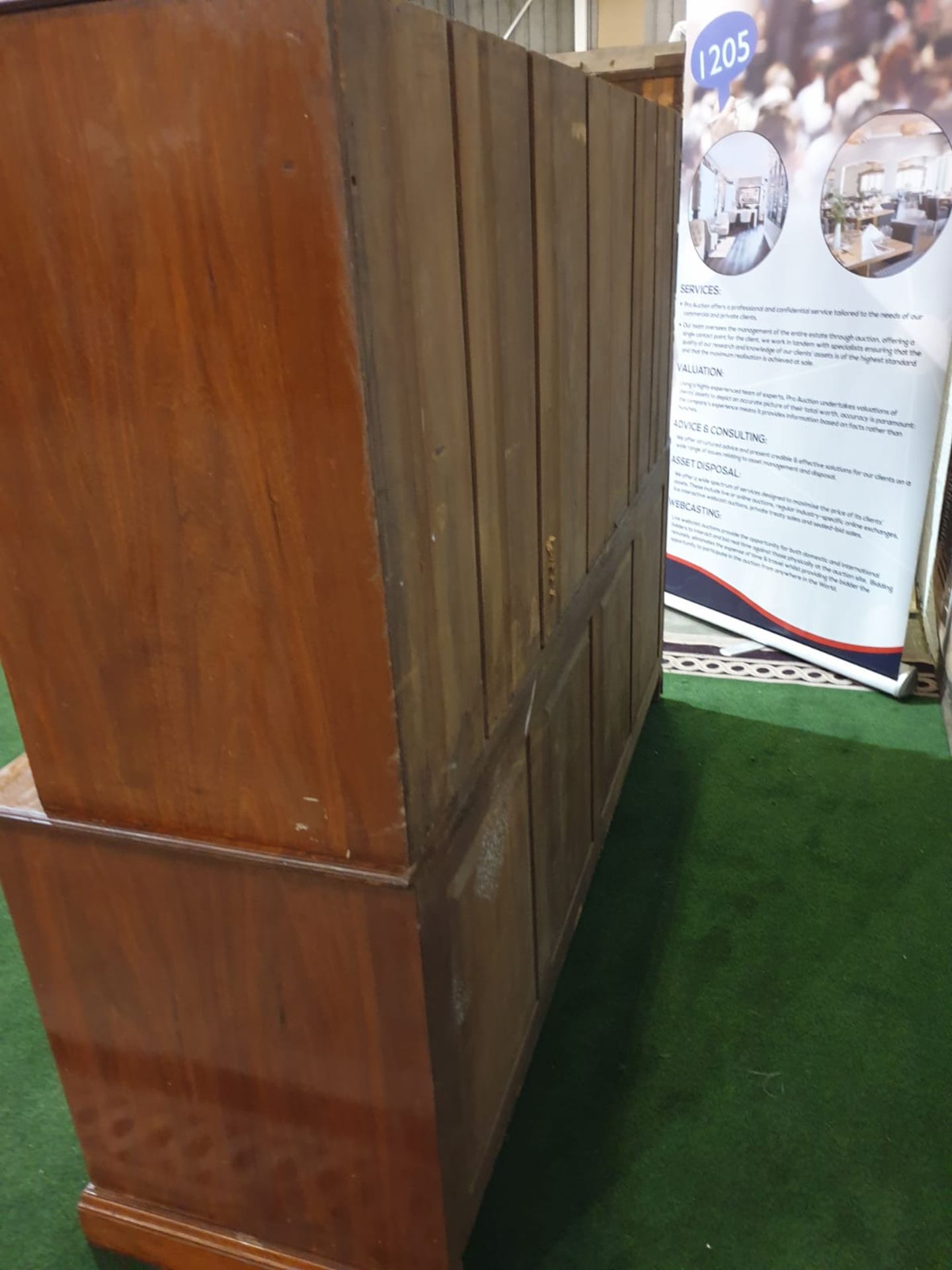 A late Victorian / early Edwardian mahogany chest combined chest of drawers and cupboard. The - Image 5 of 5