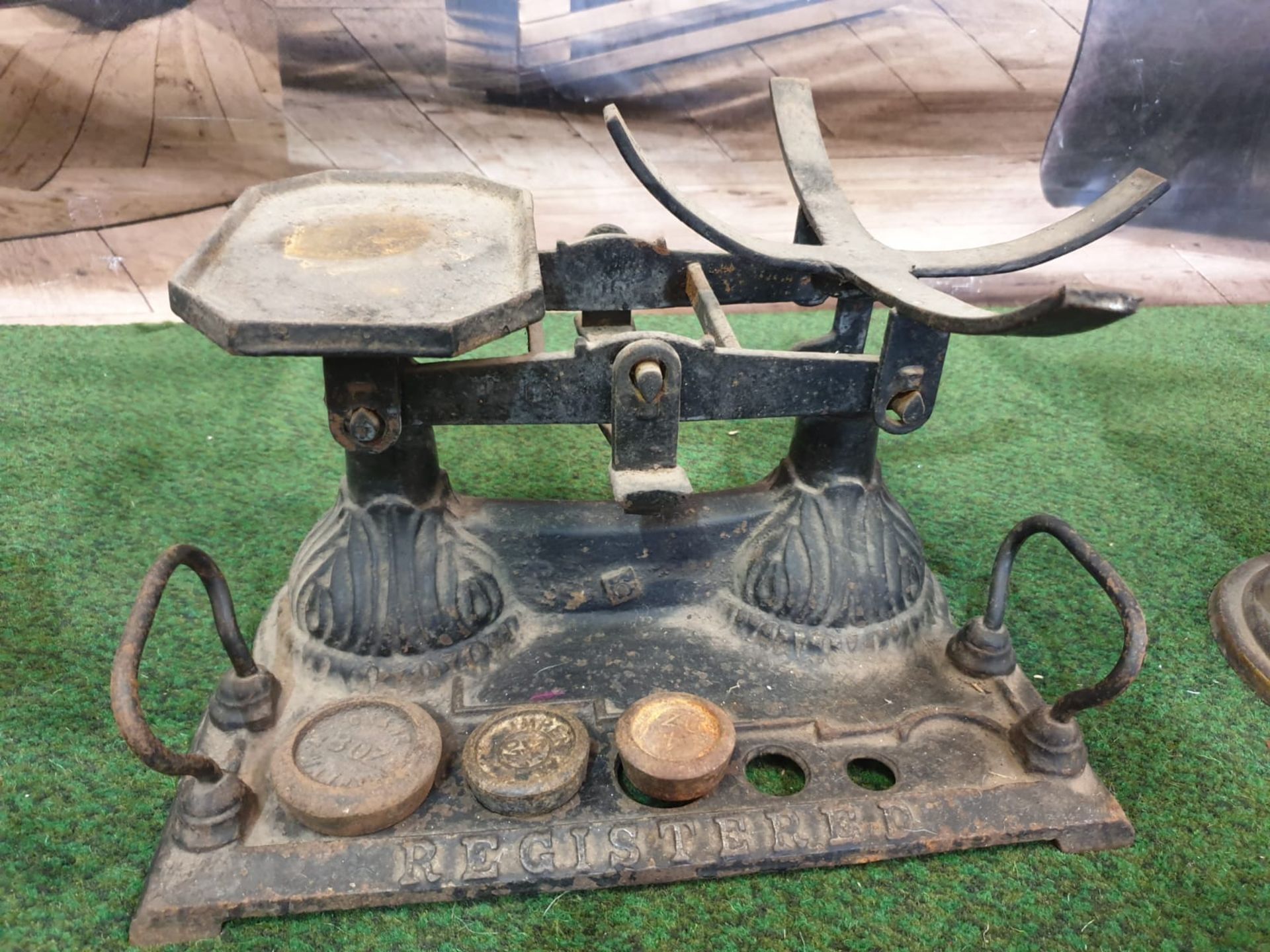 3 x various vintage scales 1 x Brass on wood with weights 1 x Black cast iron with some weights 1 - Image 3 of 5