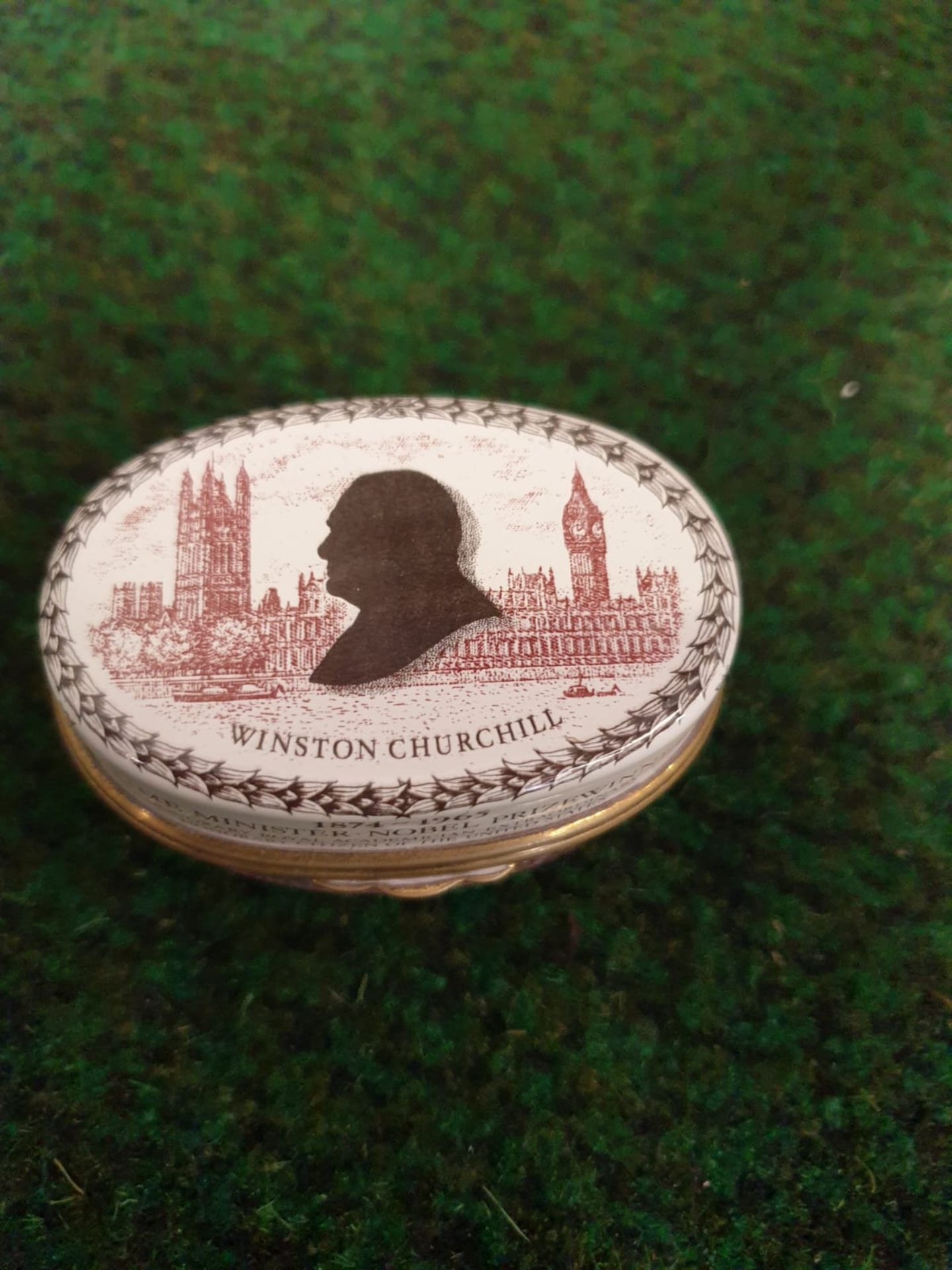 Halcyon Days Enamel Box Of oval form printed in sepia and black to commemorate Sir Winston - Bild 2 aus 4