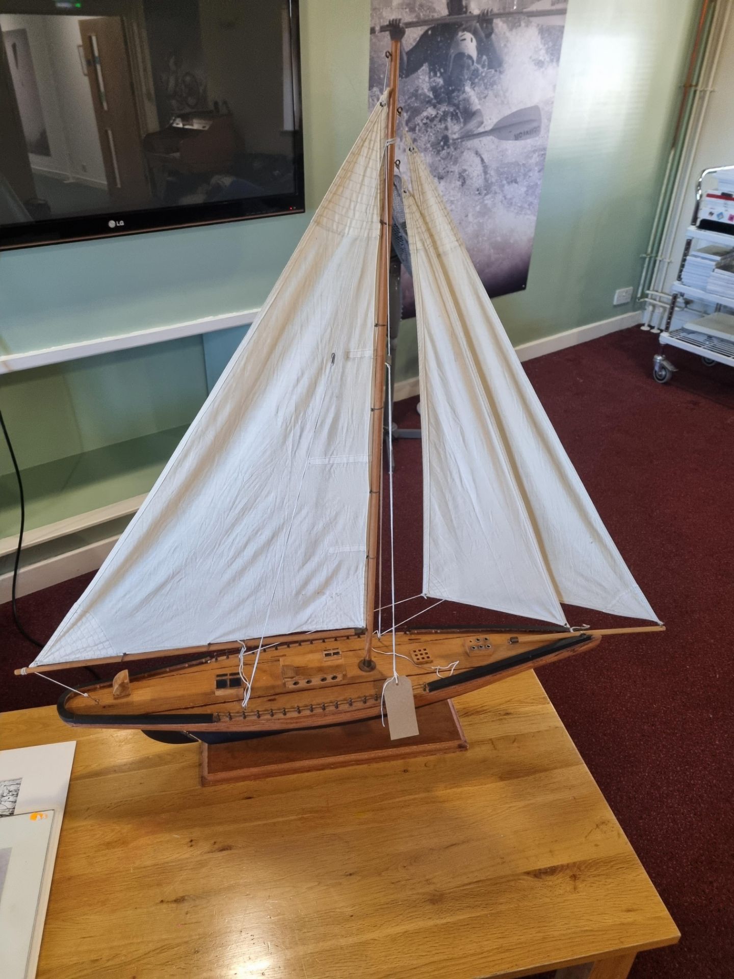 Wooden Model Of A Sailing Boat W 1100mm D 160mm H 1100mm - Image 5 of 7