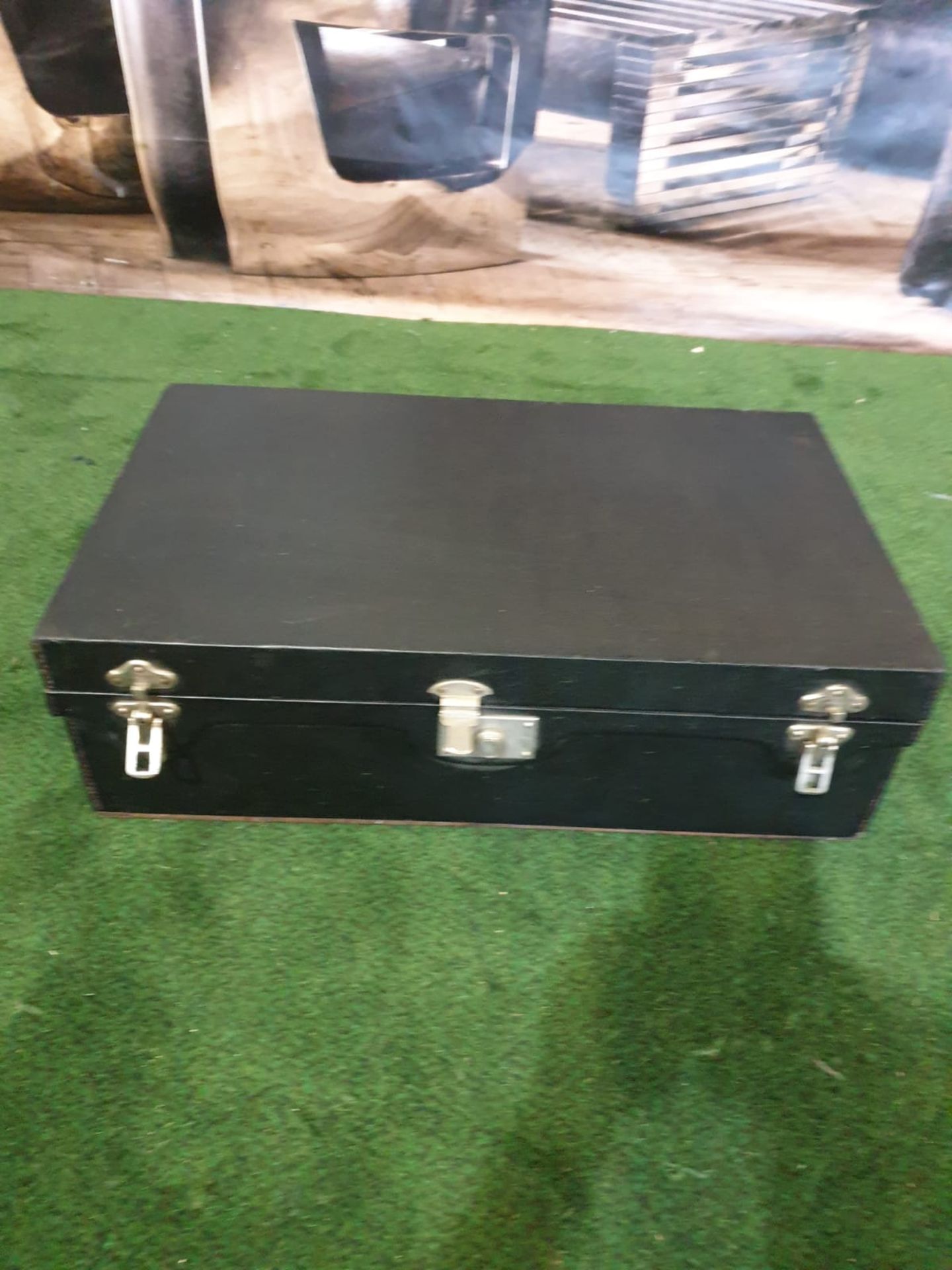 A vintage black picnic box with partial set contained as photographed 61 x 38 x 19cm - Image 3 of 3
