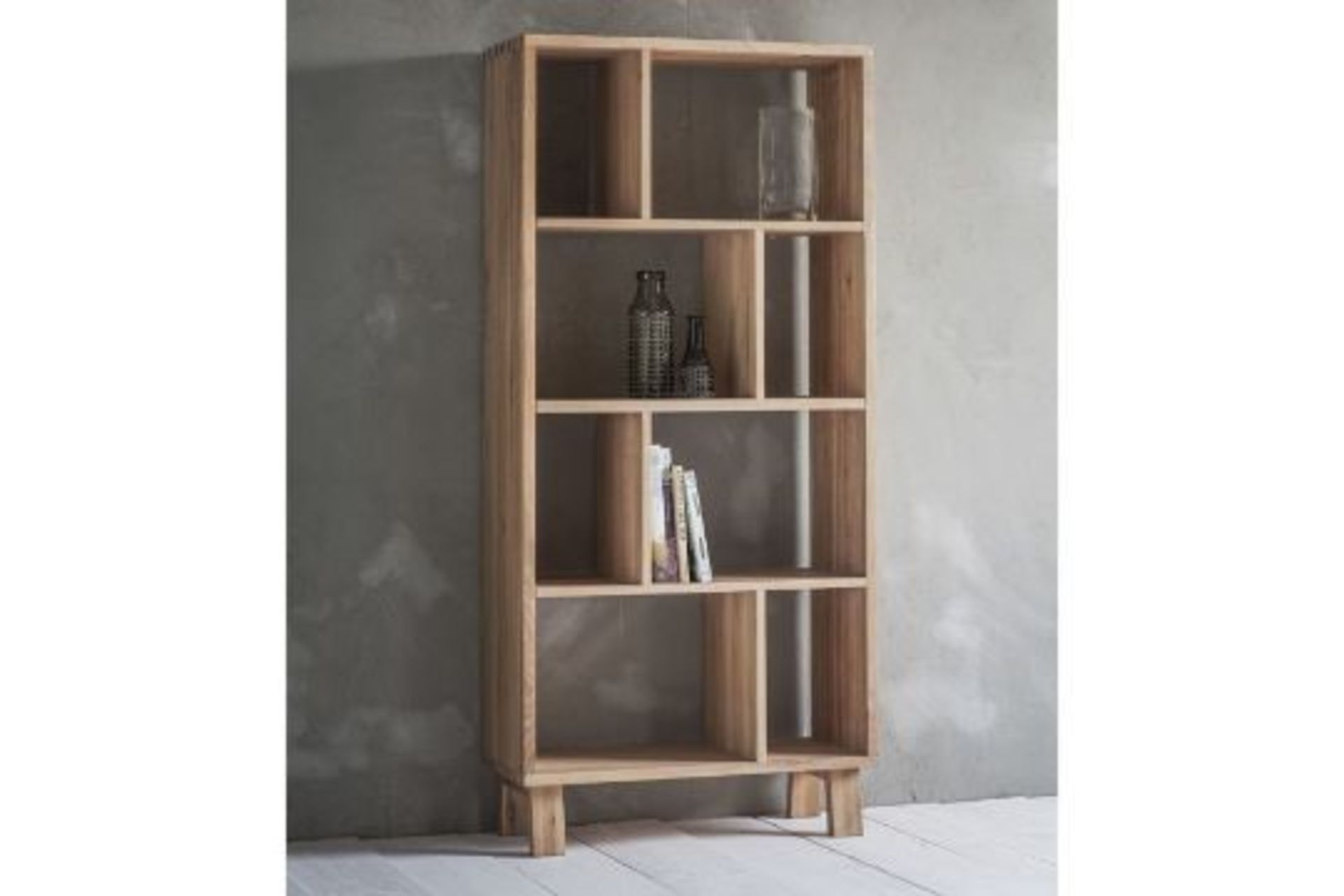 Kielder Display Unit Honest And Solid The Kielder Range Is Crafted From Beautiful Mellow Solid Oak - Image 2 of 2