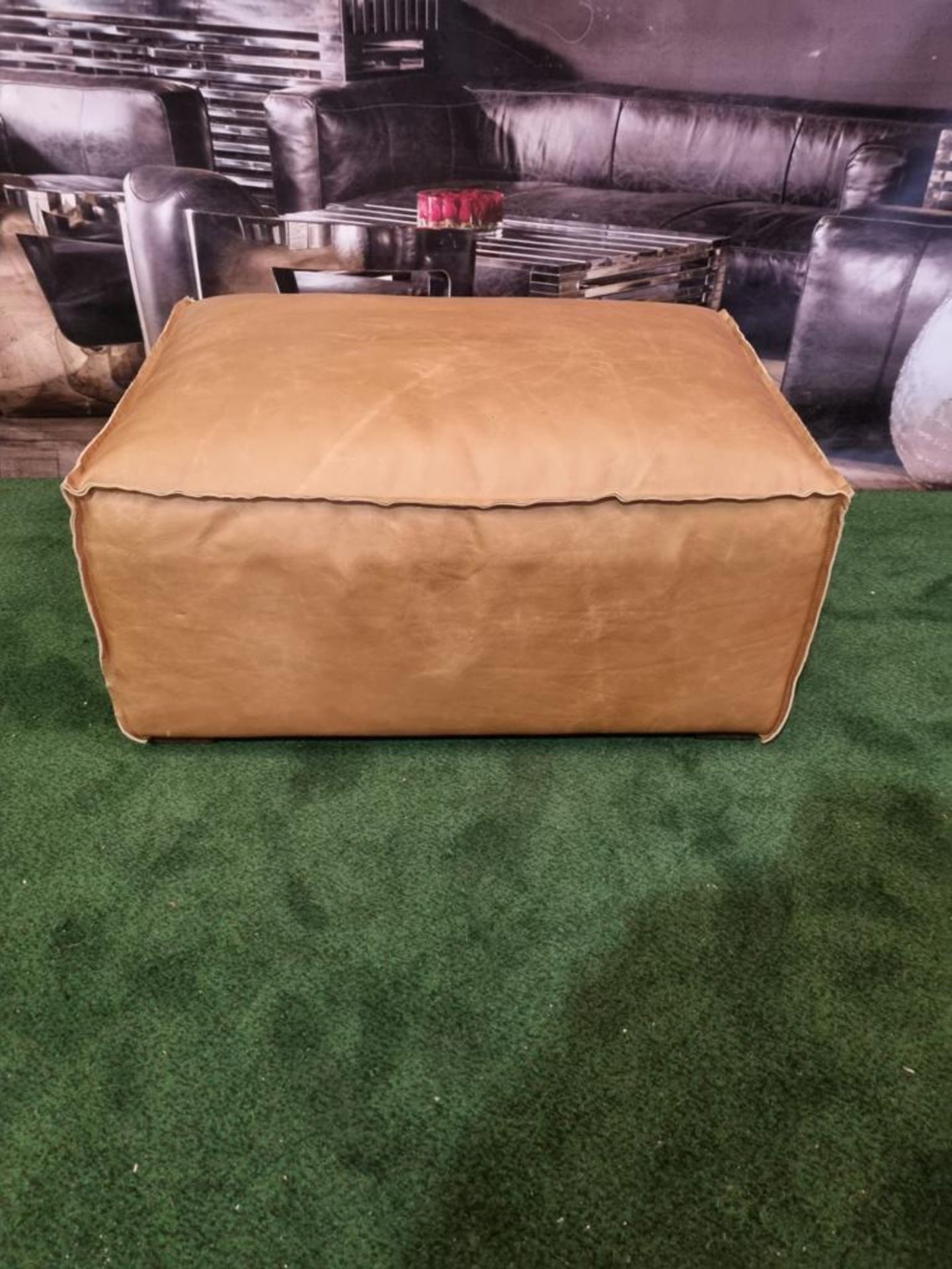 Timothy Oulton Leather Footstool In Tan Leather W810mm D600mm H360mm SR26 Ex Display Showroom Item - Bild 2 aus 2