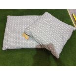 A Set Of 2 X Cushions Grey With Piping 50cm (ST91)