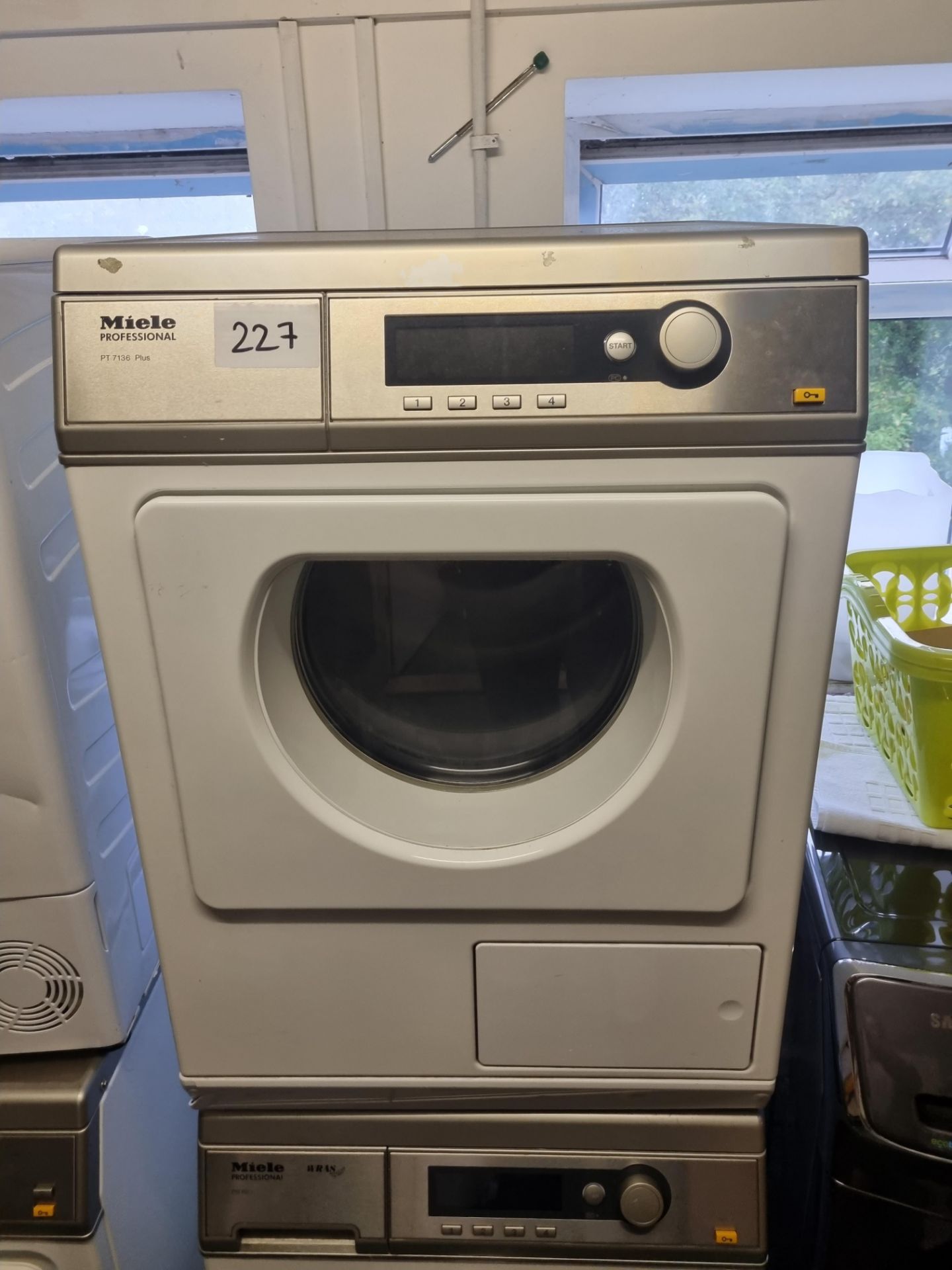 Miele PT 7136 Professional Tumble Dryer Capacity Of 6.5kg H 850 X W 595 X D 700 Mm