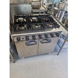 Lincat LMR9 Medium Duty 6 Burner LPG Gas Oven Range Fully Sealed Pressed Hob Top For Easy Cleaning