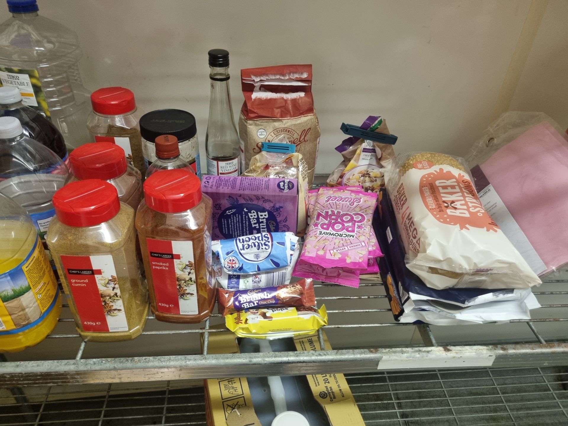 Quantity Of Dry Ingredients And Food Goods Plus 1 x New 20 Ltr and 1 Used 20 Ltr Cooking