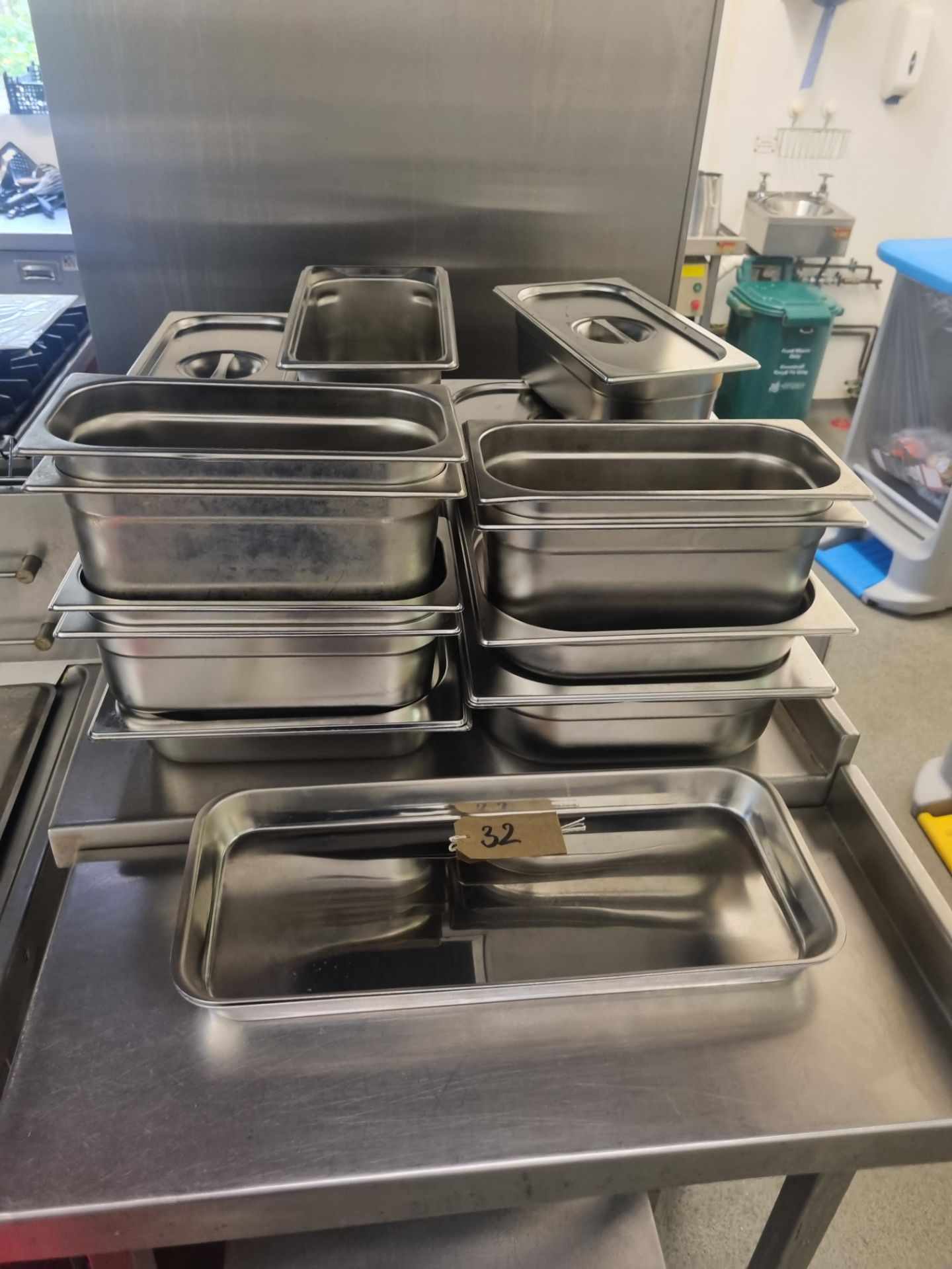 Various Stainless Steel Gastronorm Pans as Found - Bild 2 aus 2