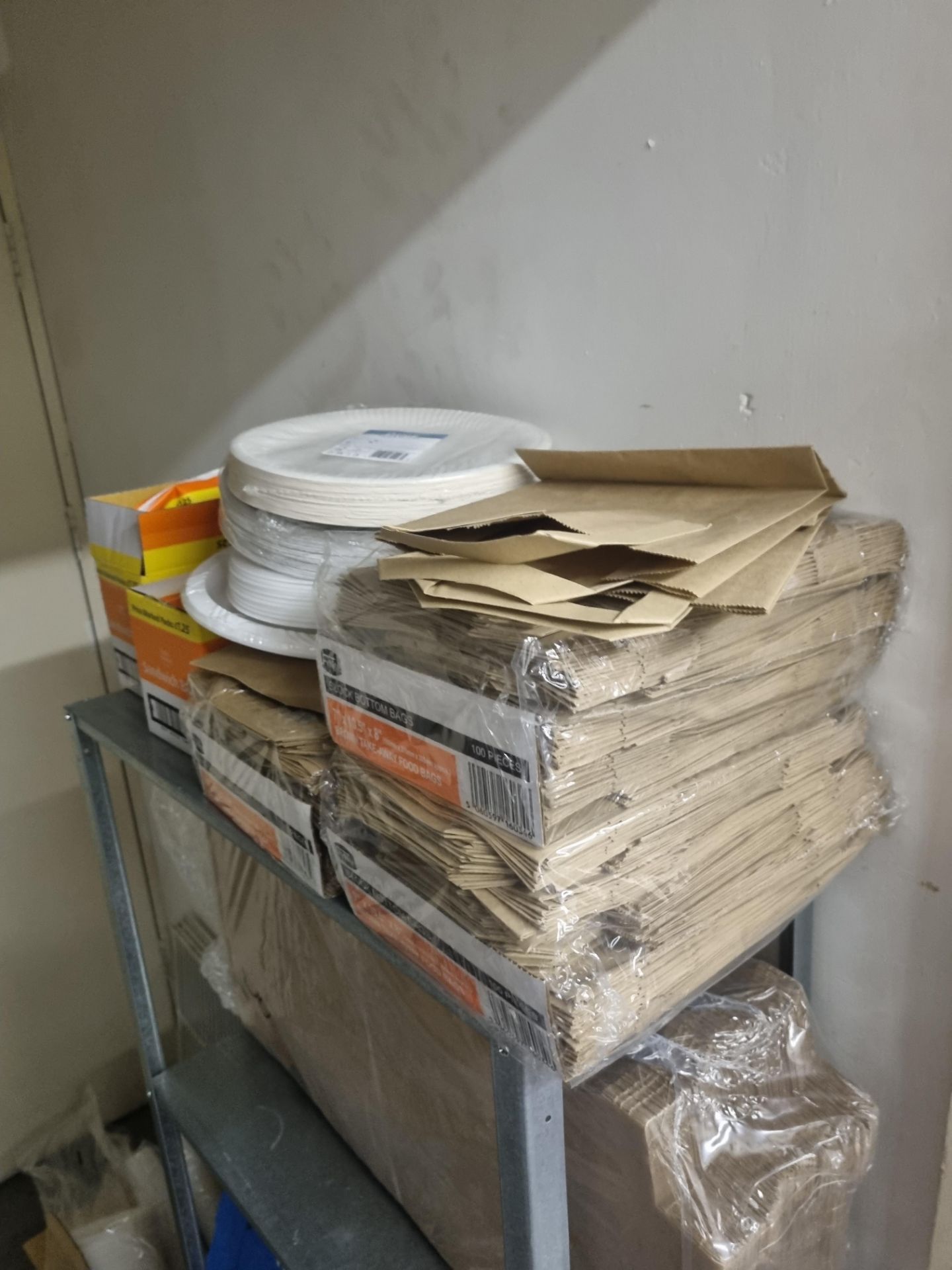 Large Quantity Of Disposable Cups Paper Plates Pizza Boxes and Takeaway Boxes Takeaway Bags And - Image 4 of 5