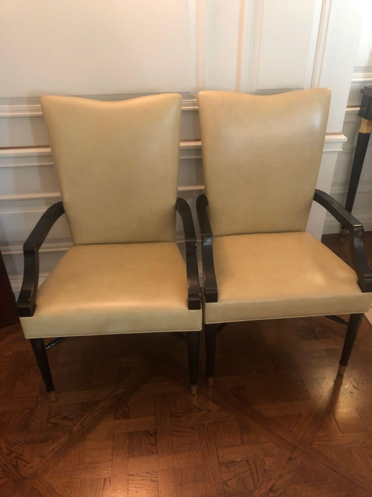 A Pair Of Cream Leather Armchair 60 x 55 x 102cm (Room 217/8)