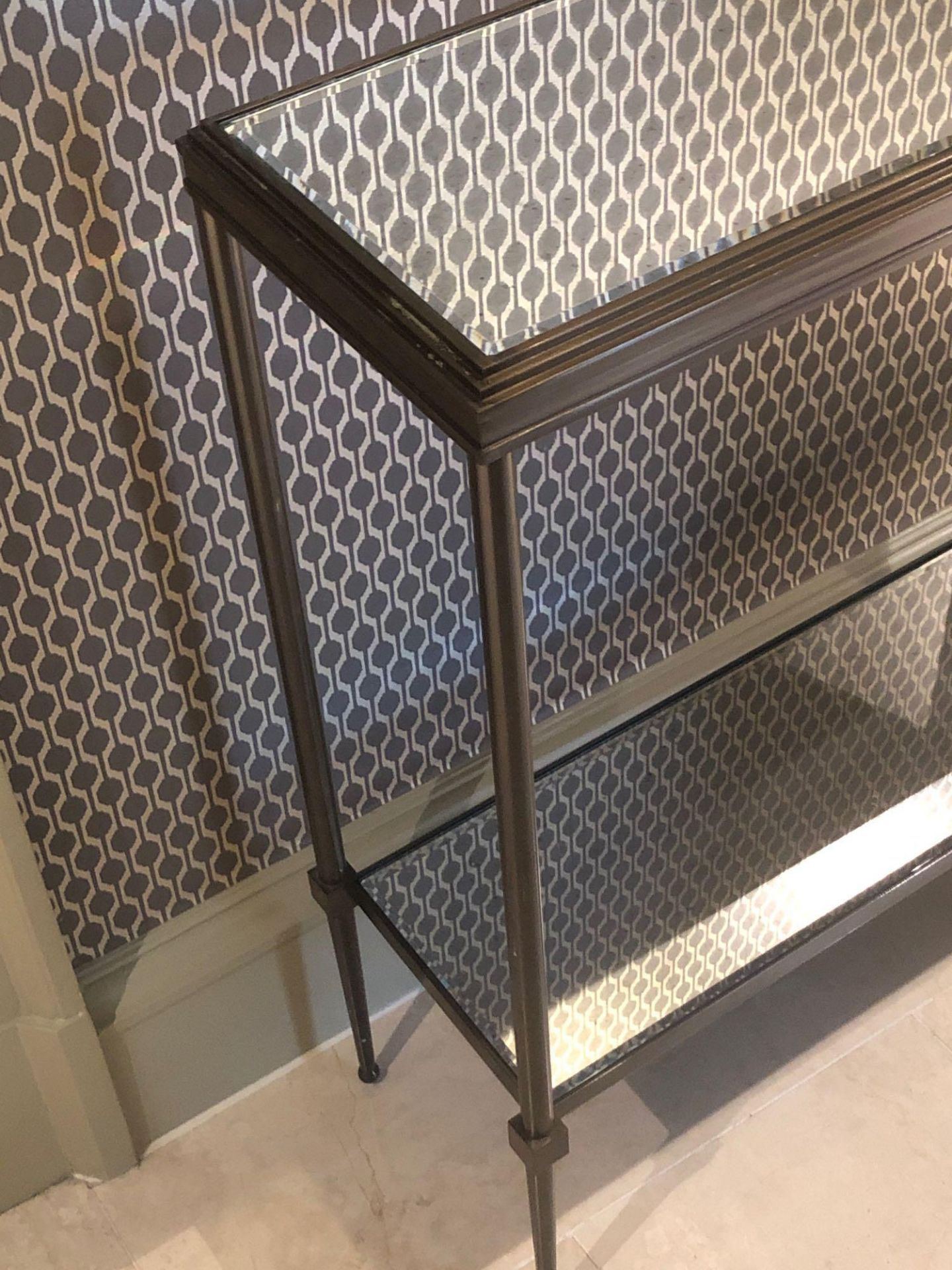 A Forged Metal Two Tier Console Table With Glass Shelves 88 x 24 x 74cm (Room 219) - Bild 2 aus 2