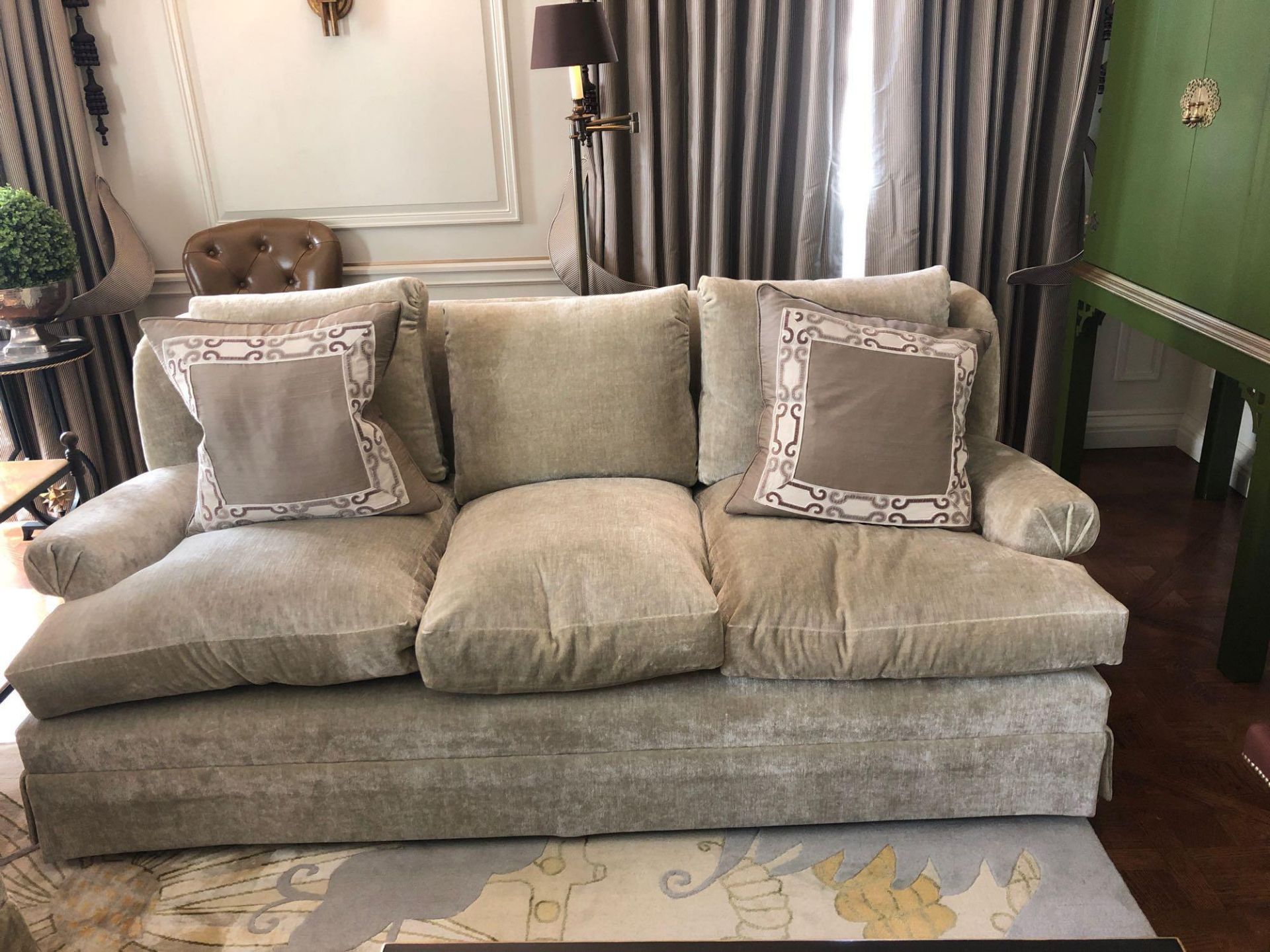 A Classic Three Seater Beige Upholstered Sofa Complete With Scatter Cushions 190 x 94 x 88cm (Room