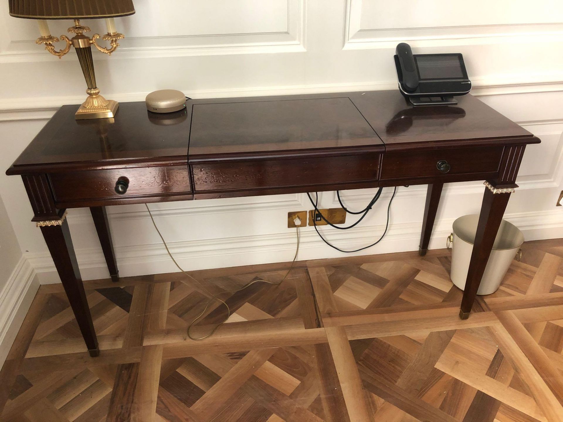 Kingswood Writing Desk / Dressing Table With Two Faux Drawers And Pop-Up Leather Lid Fitted